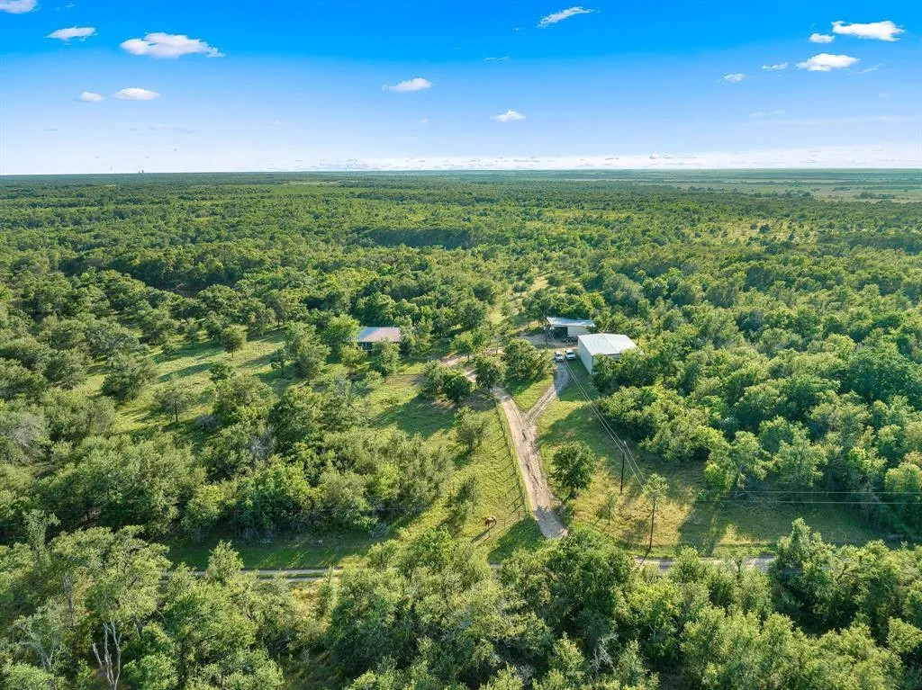 Photo of 4771 COUNTY ROAD 473, Elgin, TX, 78621
