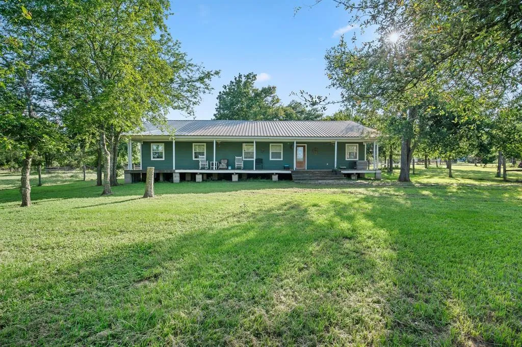 Photo 4 of 4771 COUNTY ROAD 473 NONE