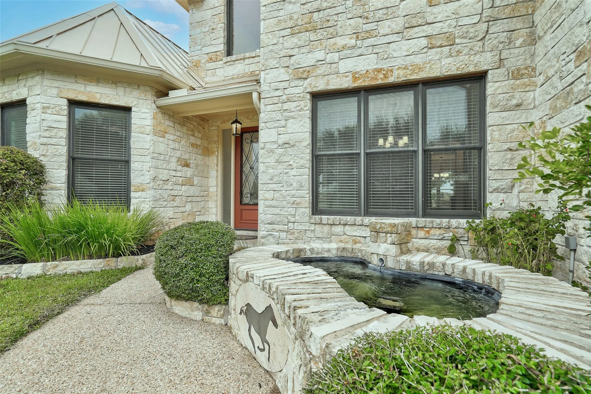 Photo 4 of 101 MALLET CT