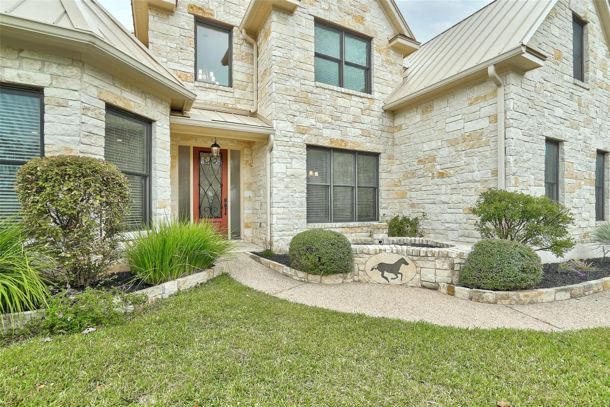 Photo 3 of 101 MALLET CT