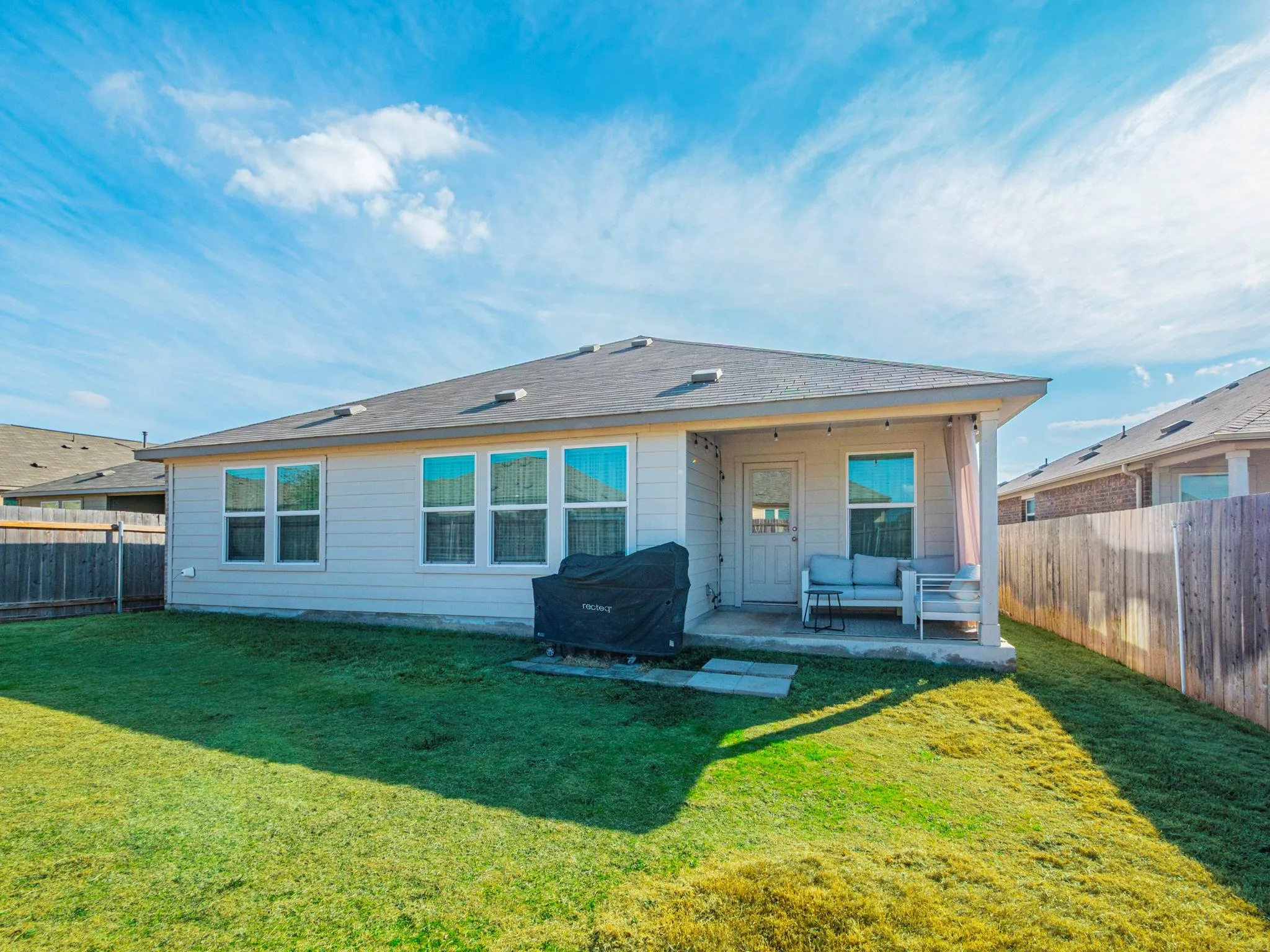 Photo 4 of 524 SEBRING CIR