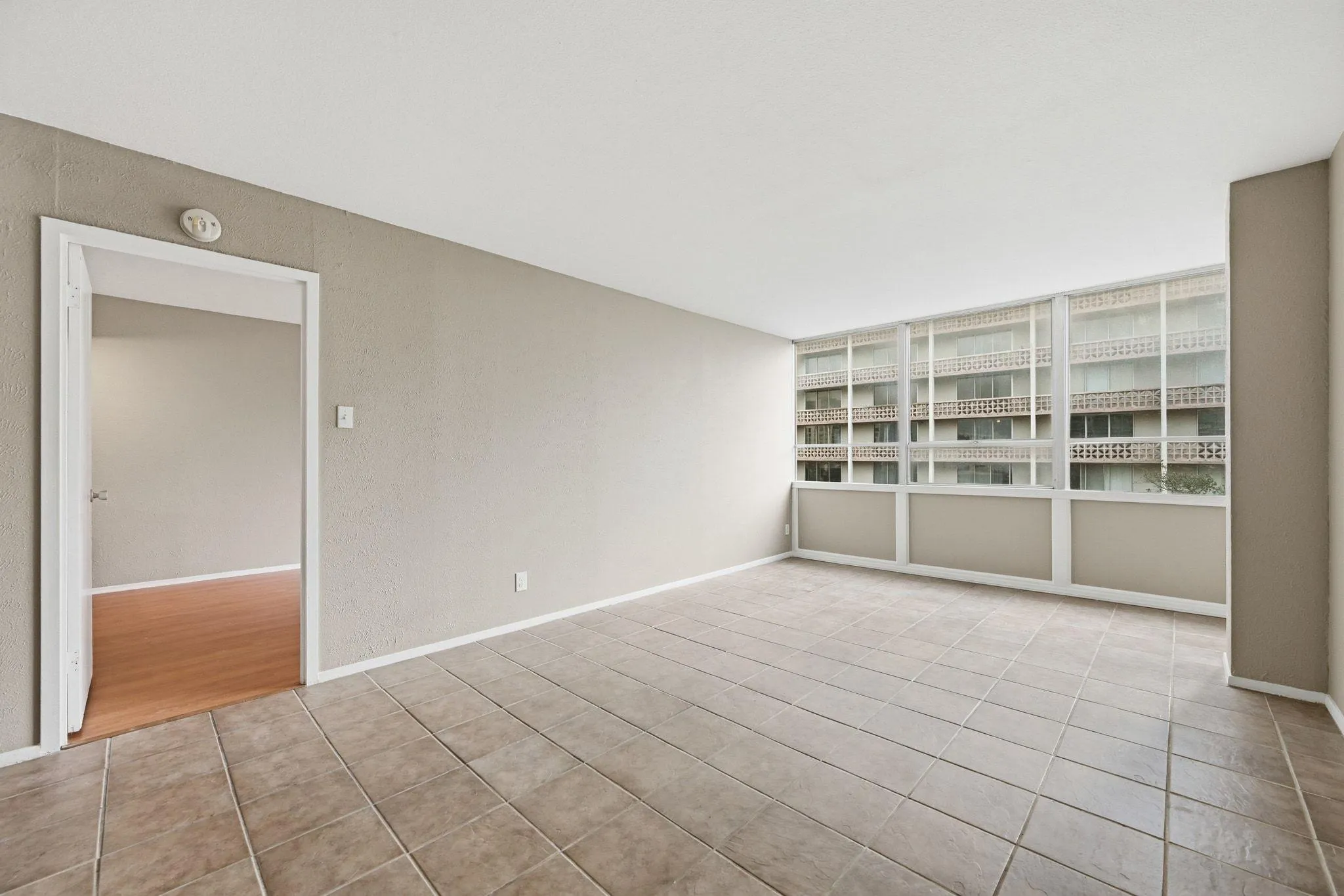 Photo 5 of 1800 LAVACA ST #515
