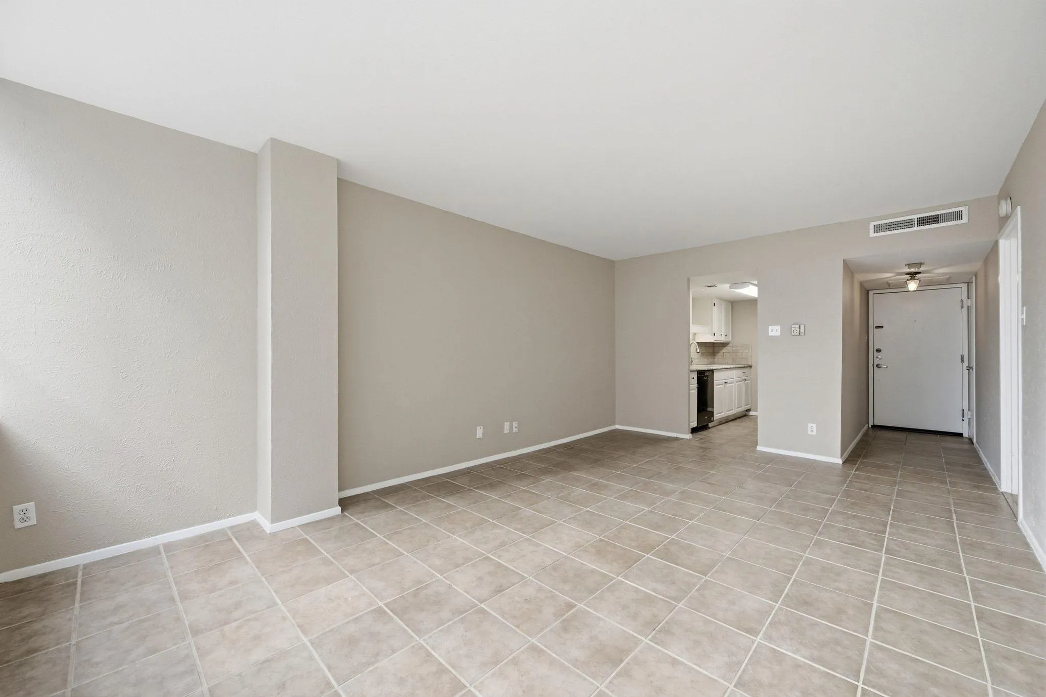 Photo 4 of 1800 LAVACA ST #515