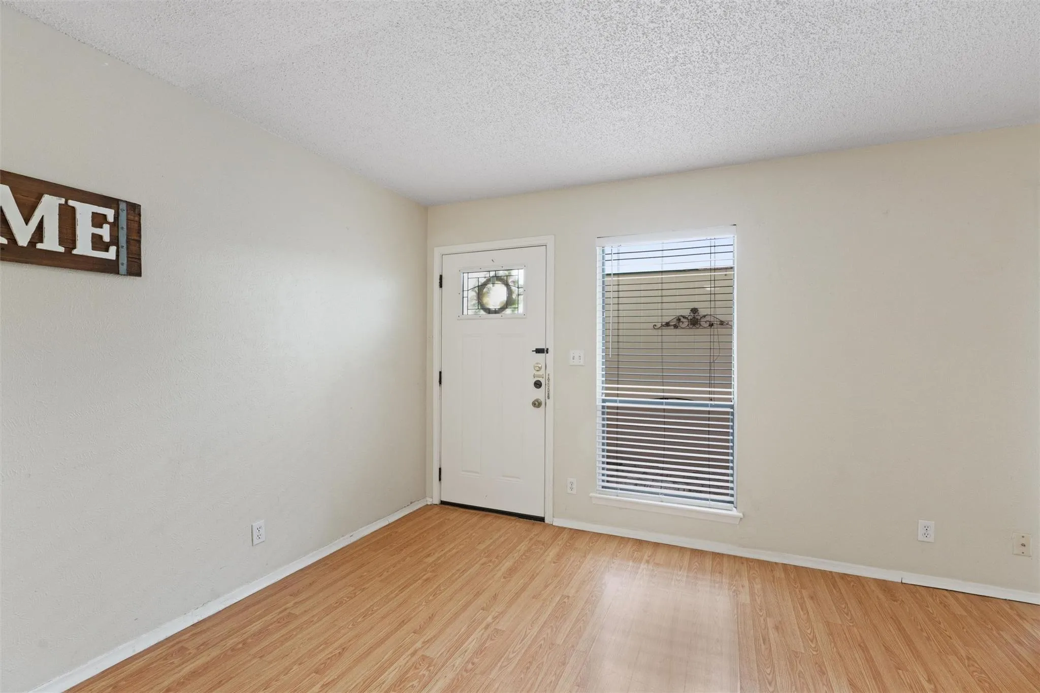 Photo 4 of 6718 SILVERMINE DR #704
