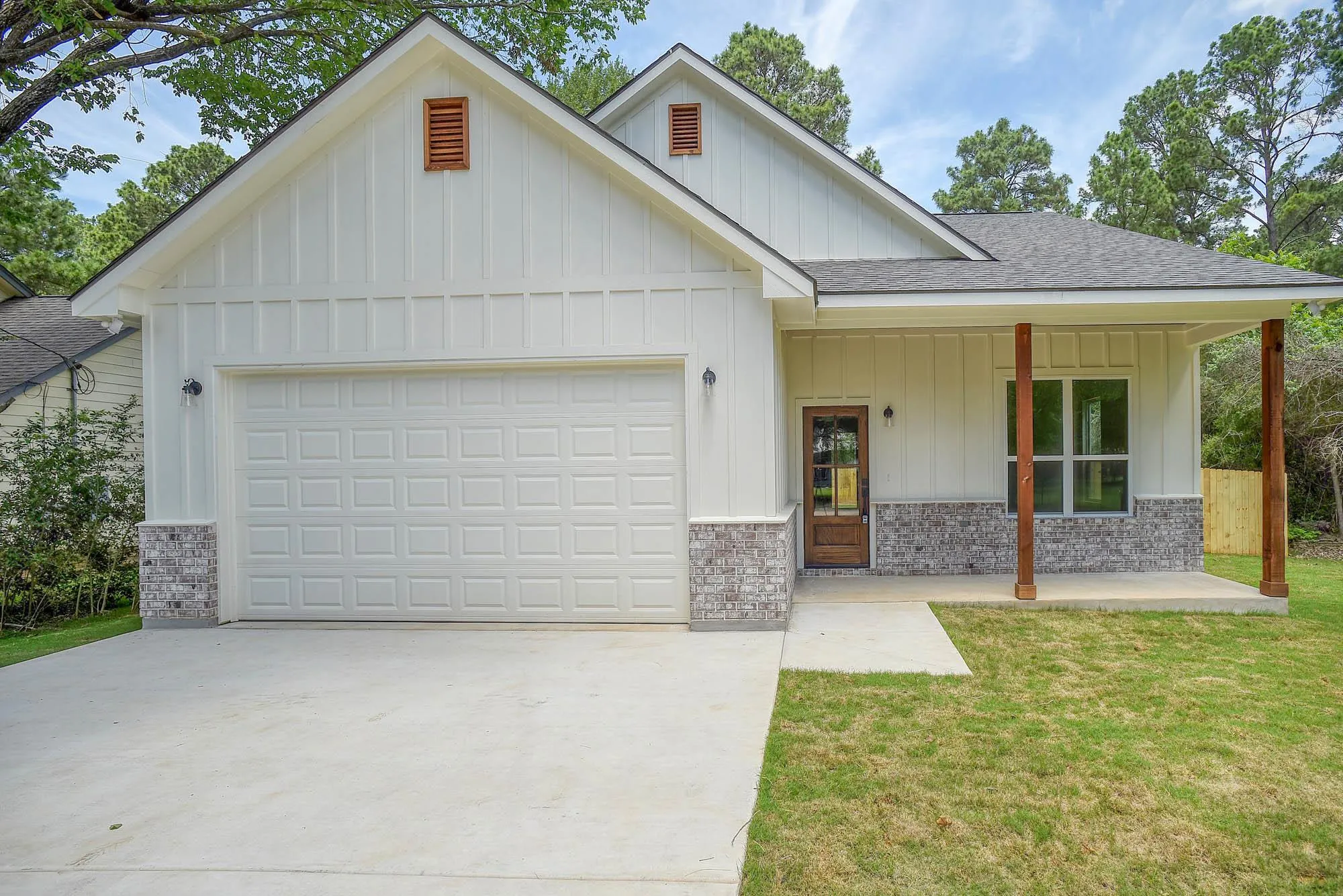 Photo 3 of 104 PONY GRASS LN