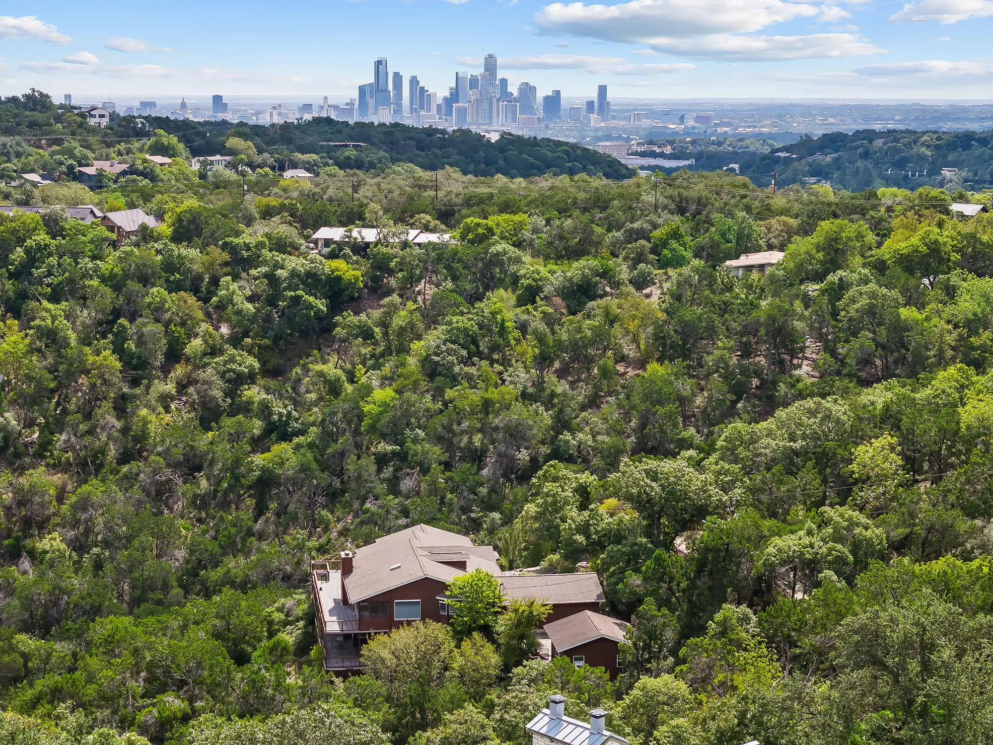 Photo of 1302 CIRCLE RIDGE DR, West Lake Hills, TX, 78746