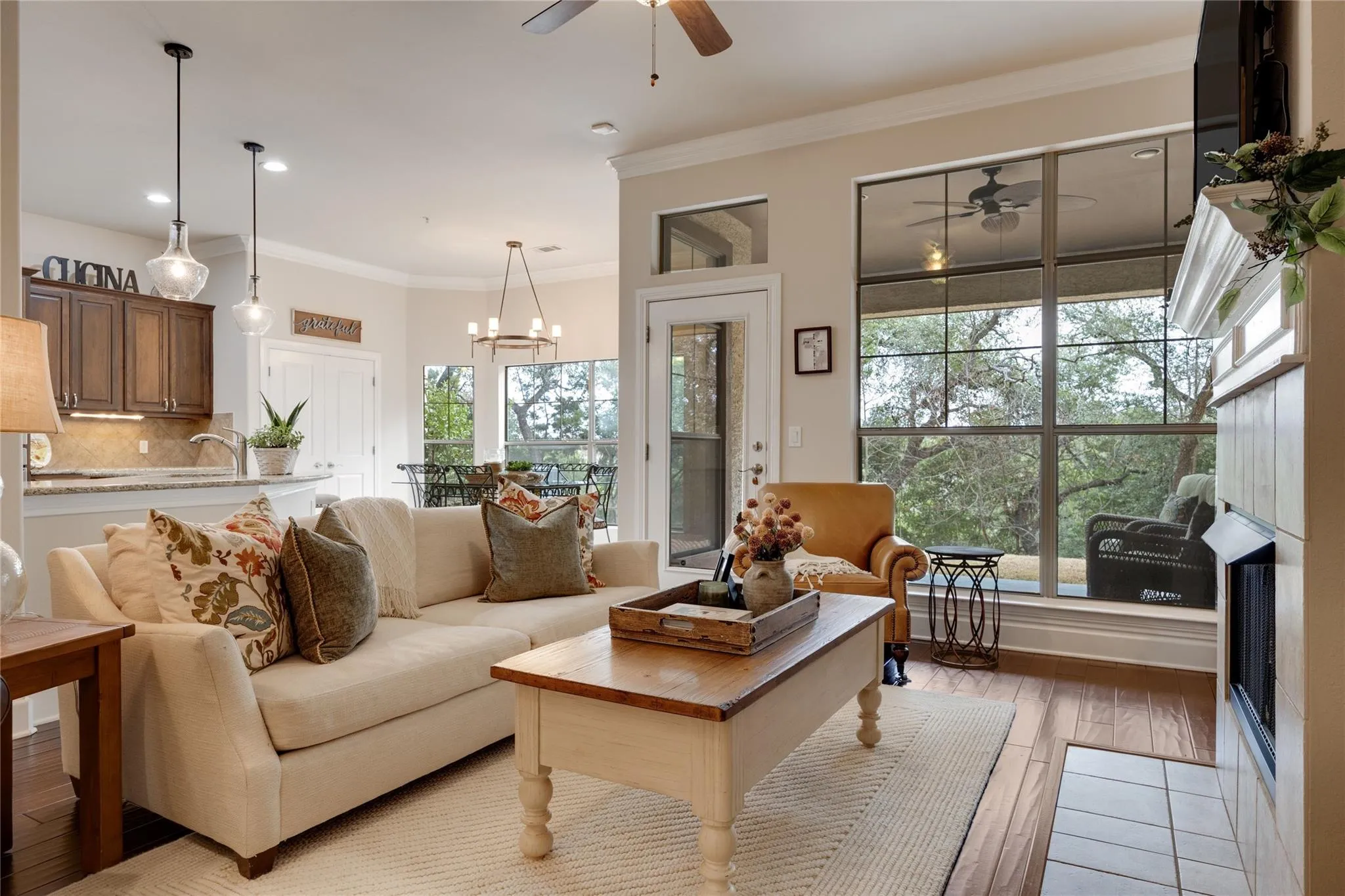 Photo of 7800 SOUTHWEST PKWY #412, Austin, TX, 78735