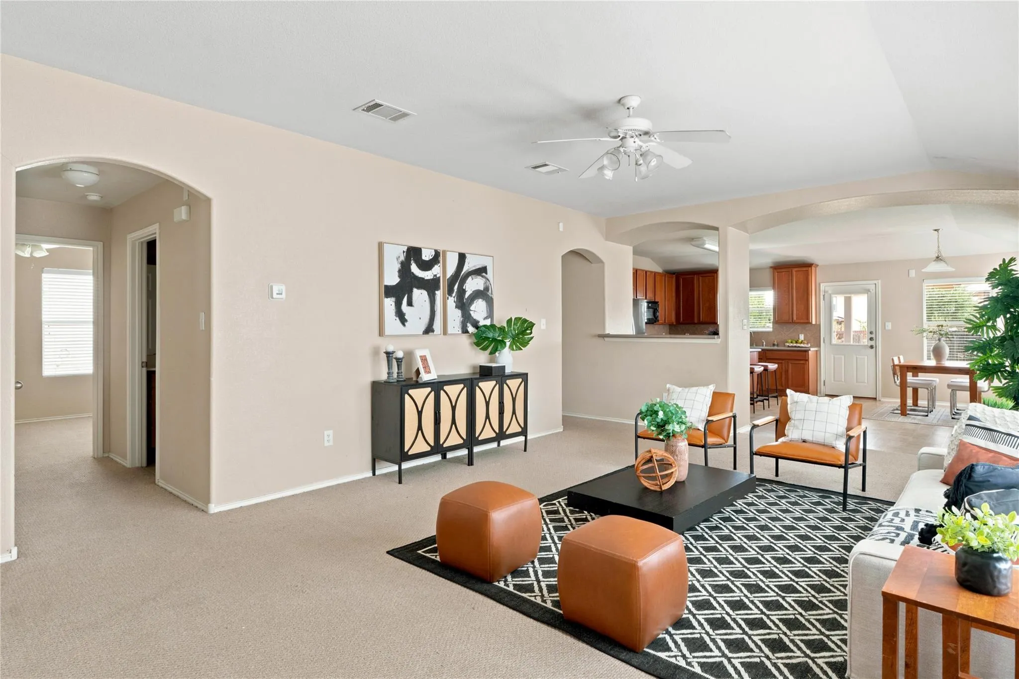 Photo 5 of 405 BANDARA WOODS BLVD
