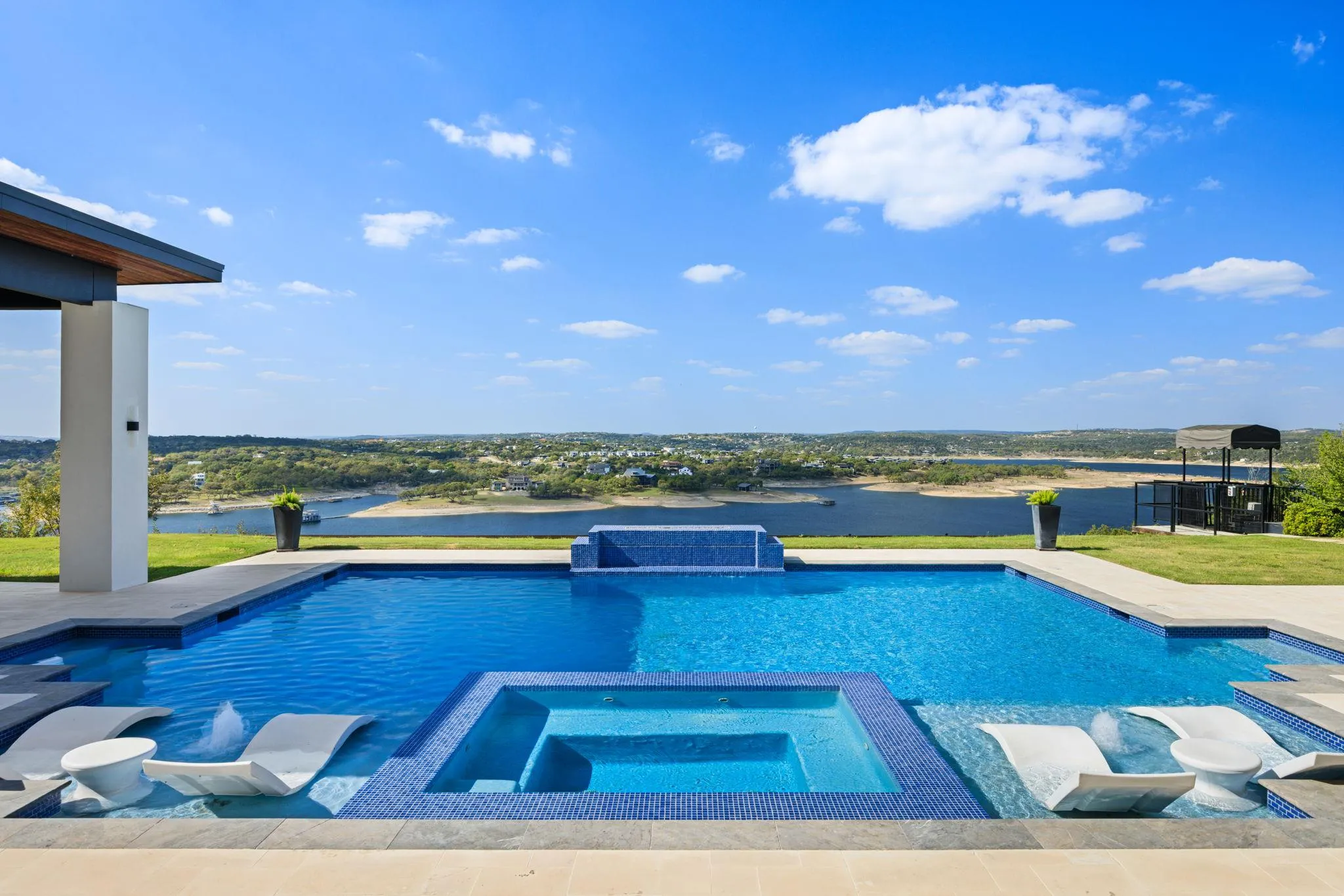 Photo of 912 WATERCLIFFE NONE, Lago Vista, 78645