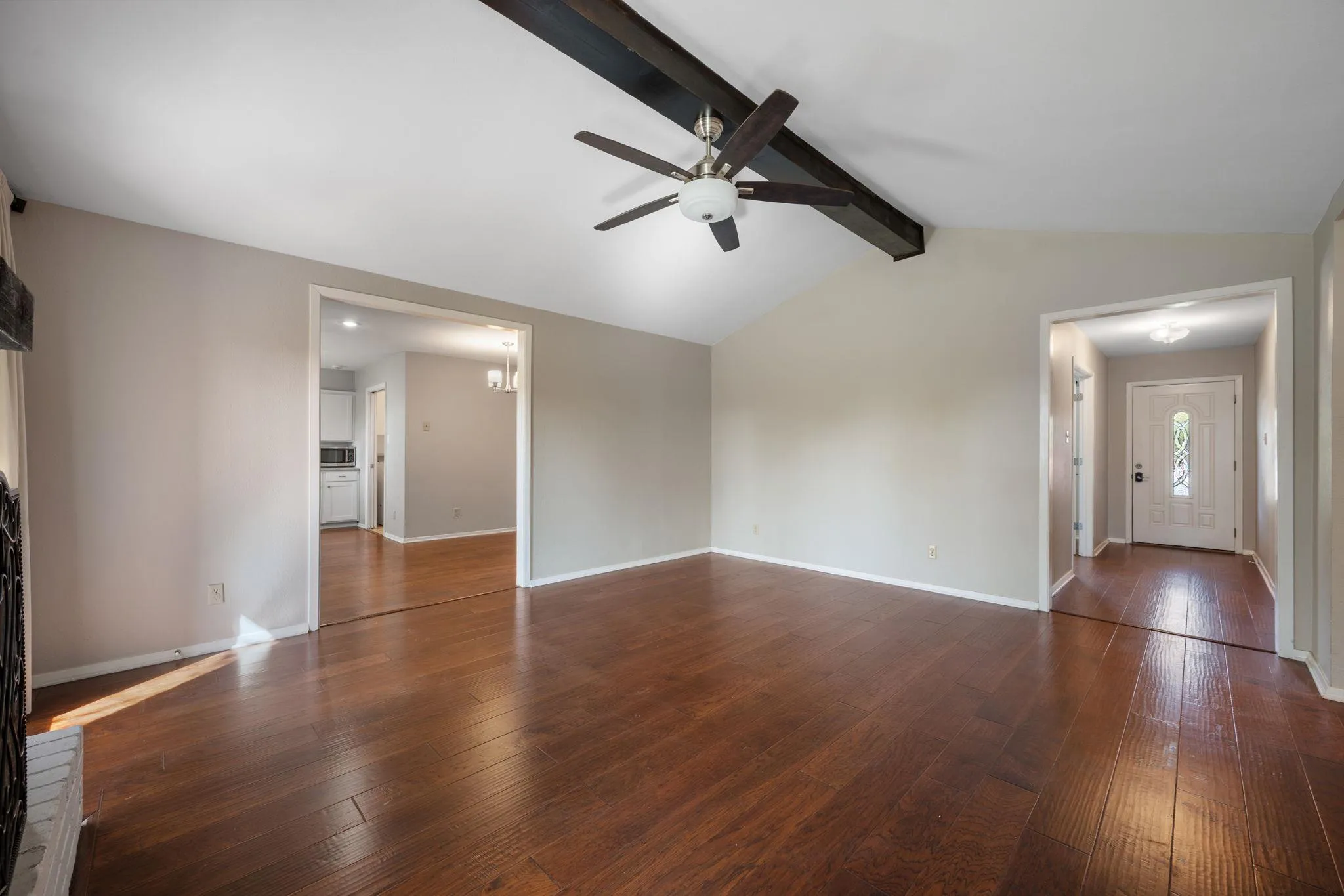 Photo 5 of 7402 BUCKNELL DR