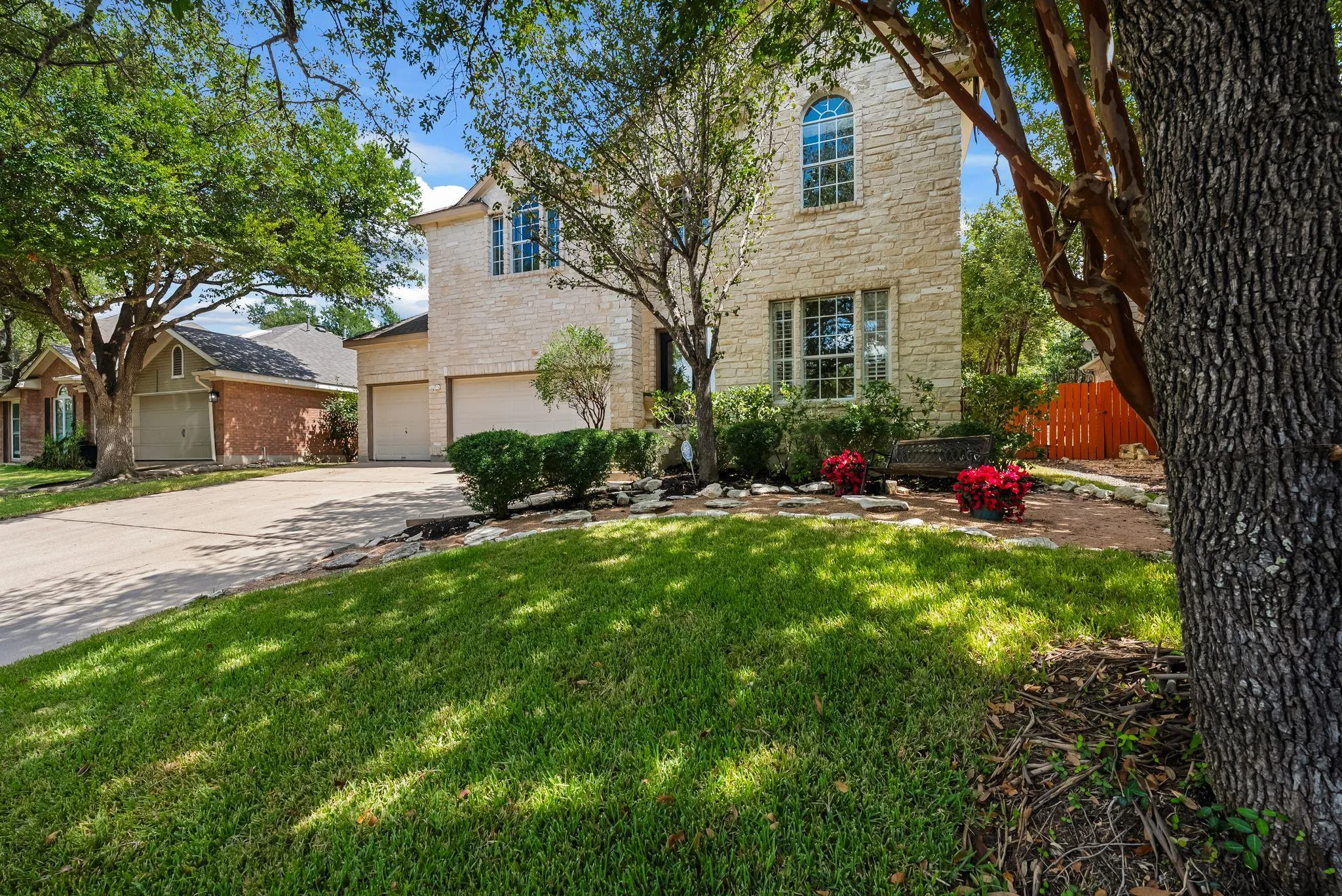 Photo 4 of 3411 LATIMER DR