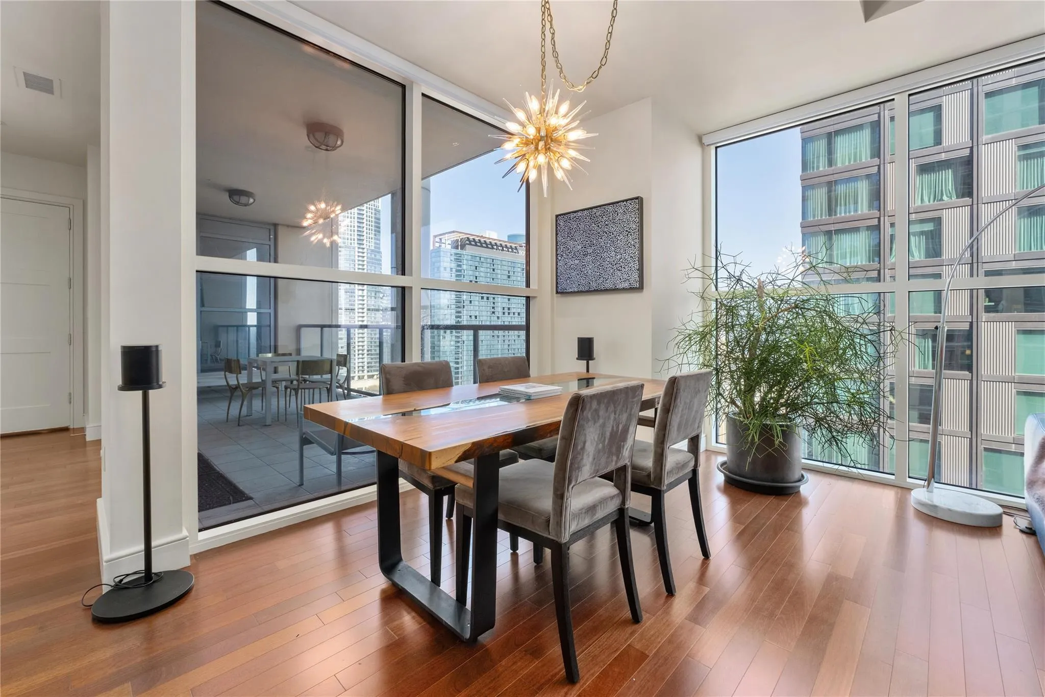 Photo 5 of 98 SAN JACINTO BLVD #2203