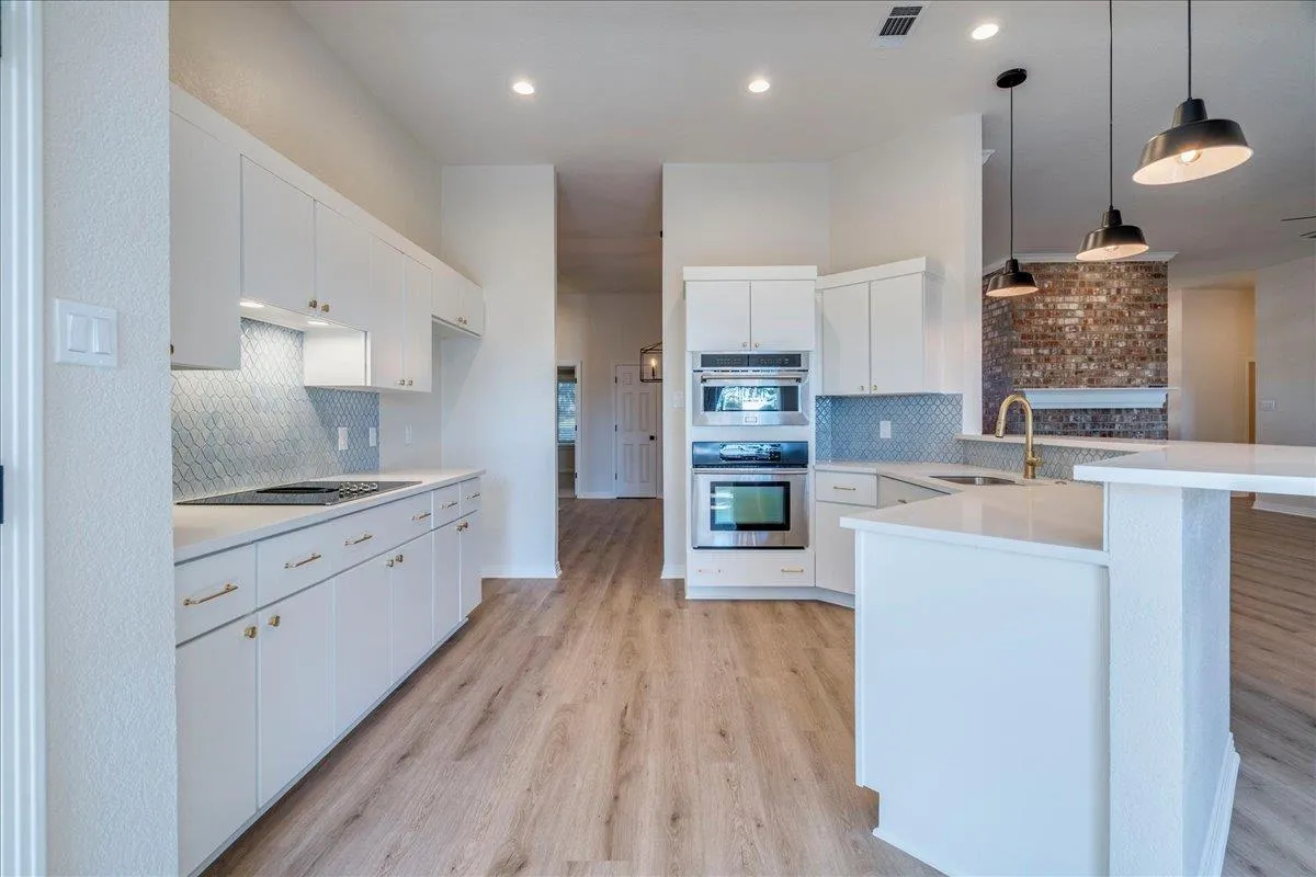 Photo 4 of 107 COPPERLEAF RD