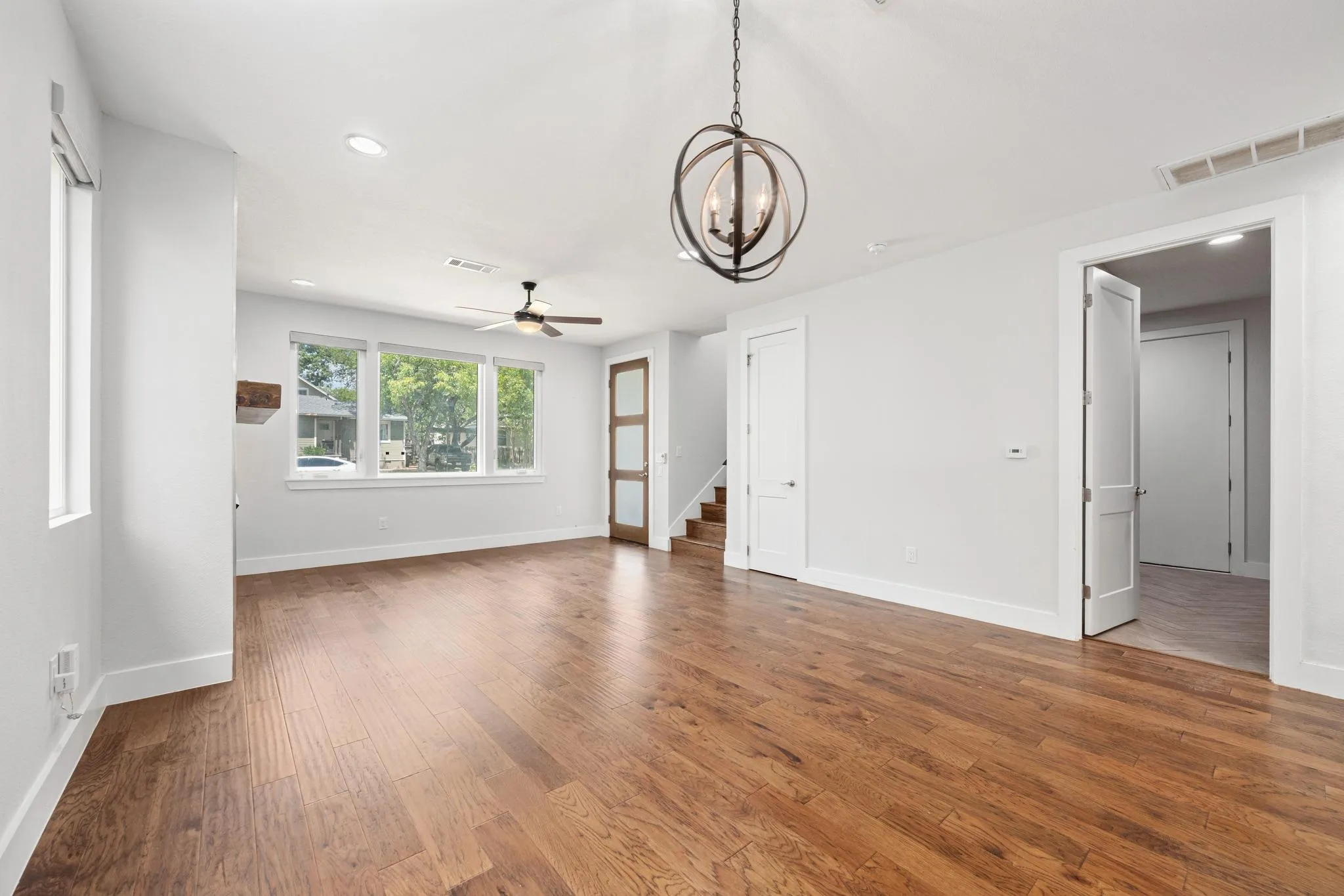 Photo 5 of 5511 AVENUE G NONE #1