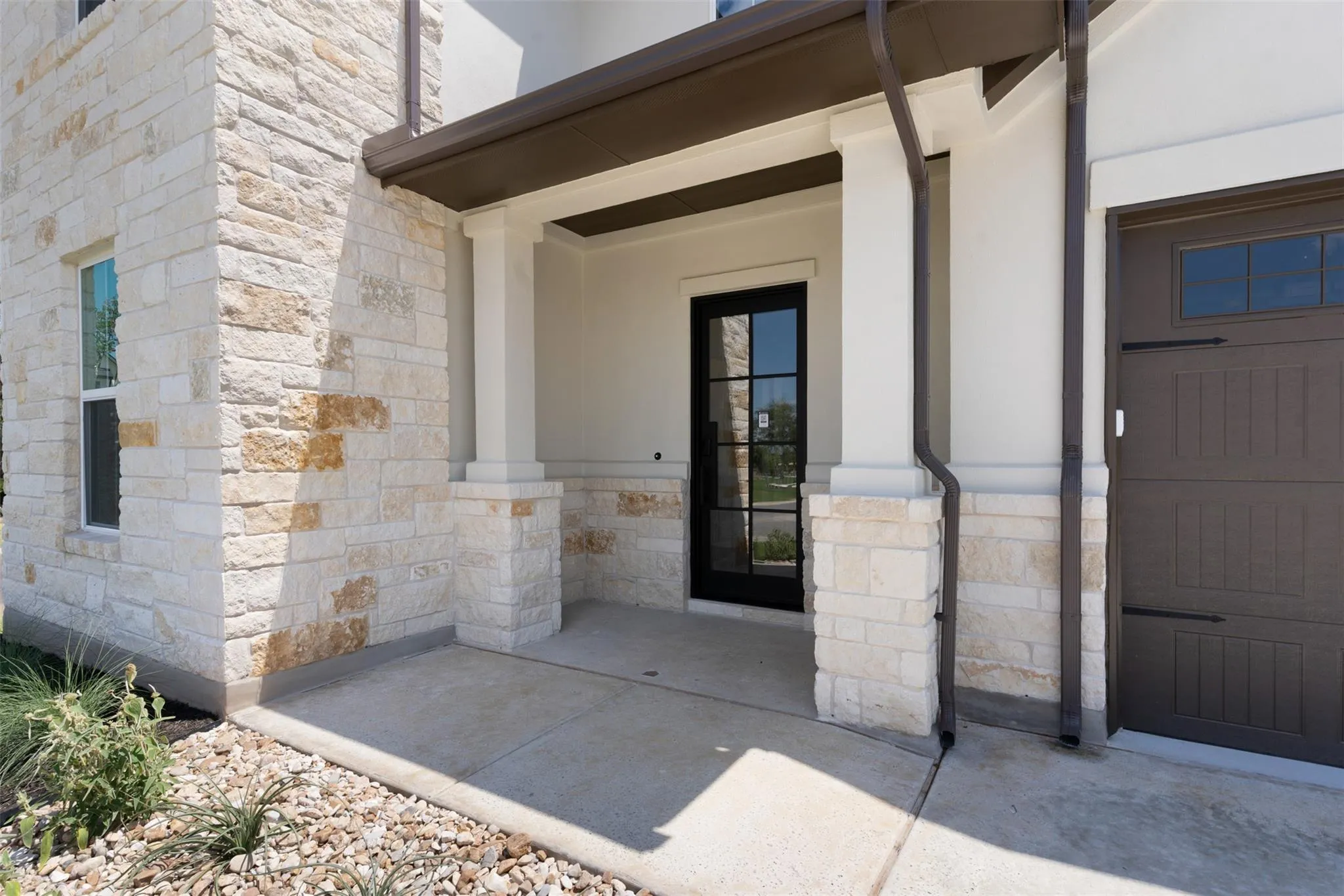Photo 4 of 101 BUCKAROO DR