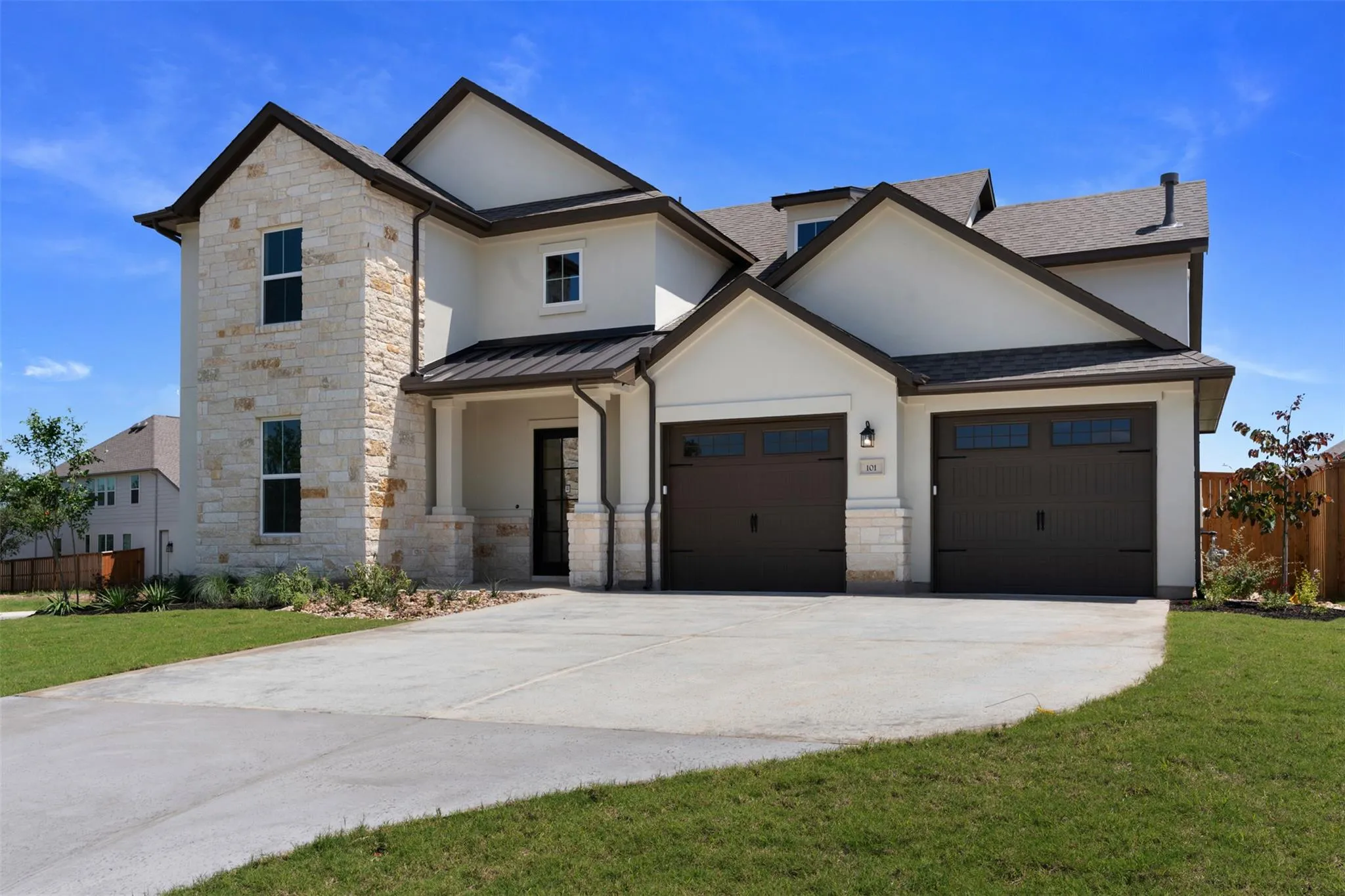 Photo 3 of 101 BUCKAROO DR