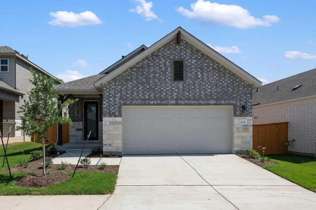 Photo of 121 KNOCKOUT ROSE DR, San Marcos, TX, 78666