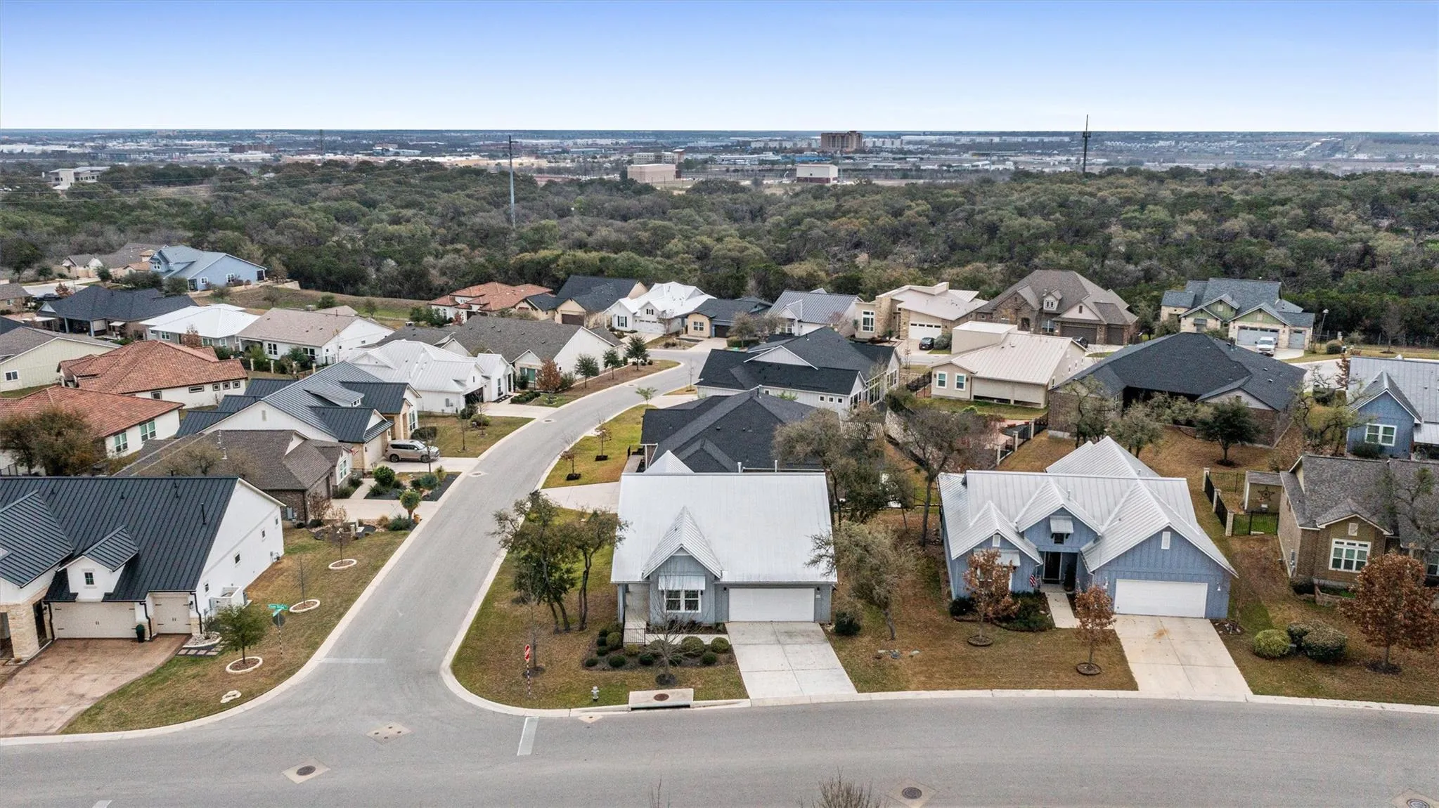 Photo 3 of 505 FLYING ORCHID DR