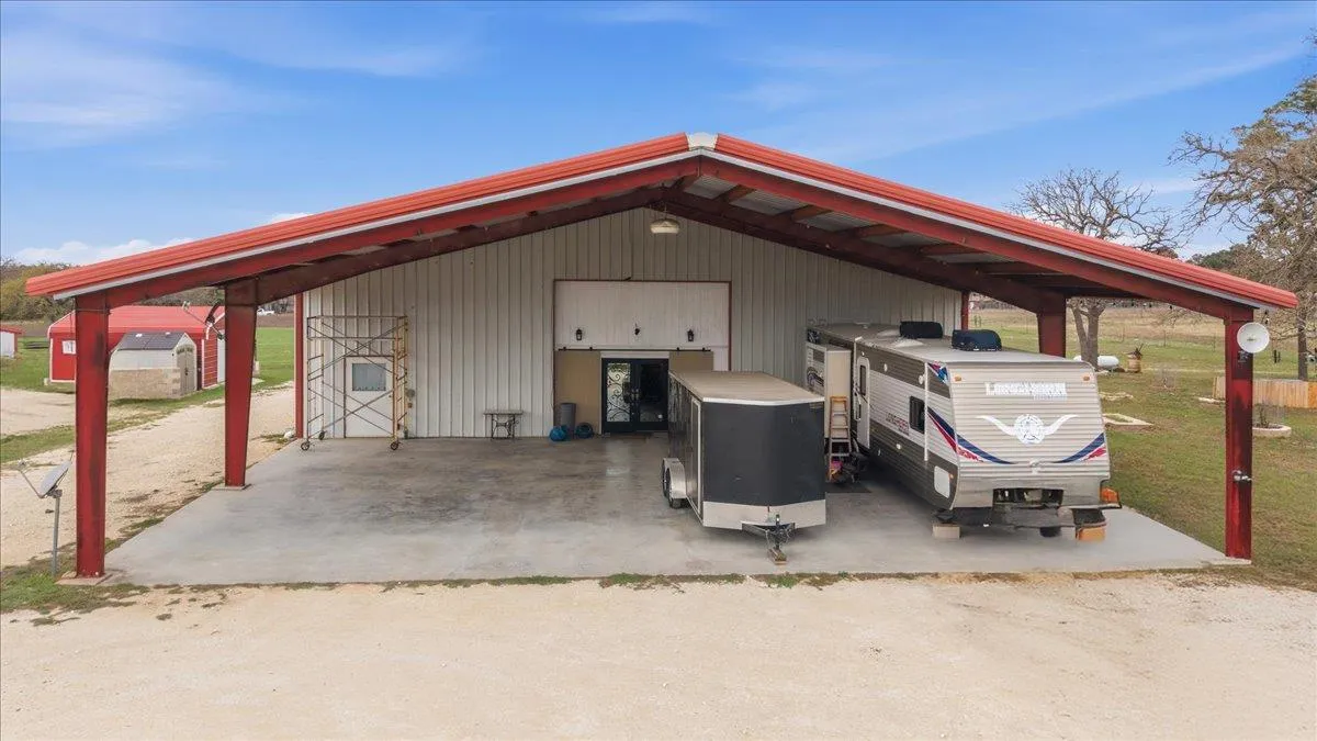 Photo 2 of 2187 HIGHWAY 290 NONE E