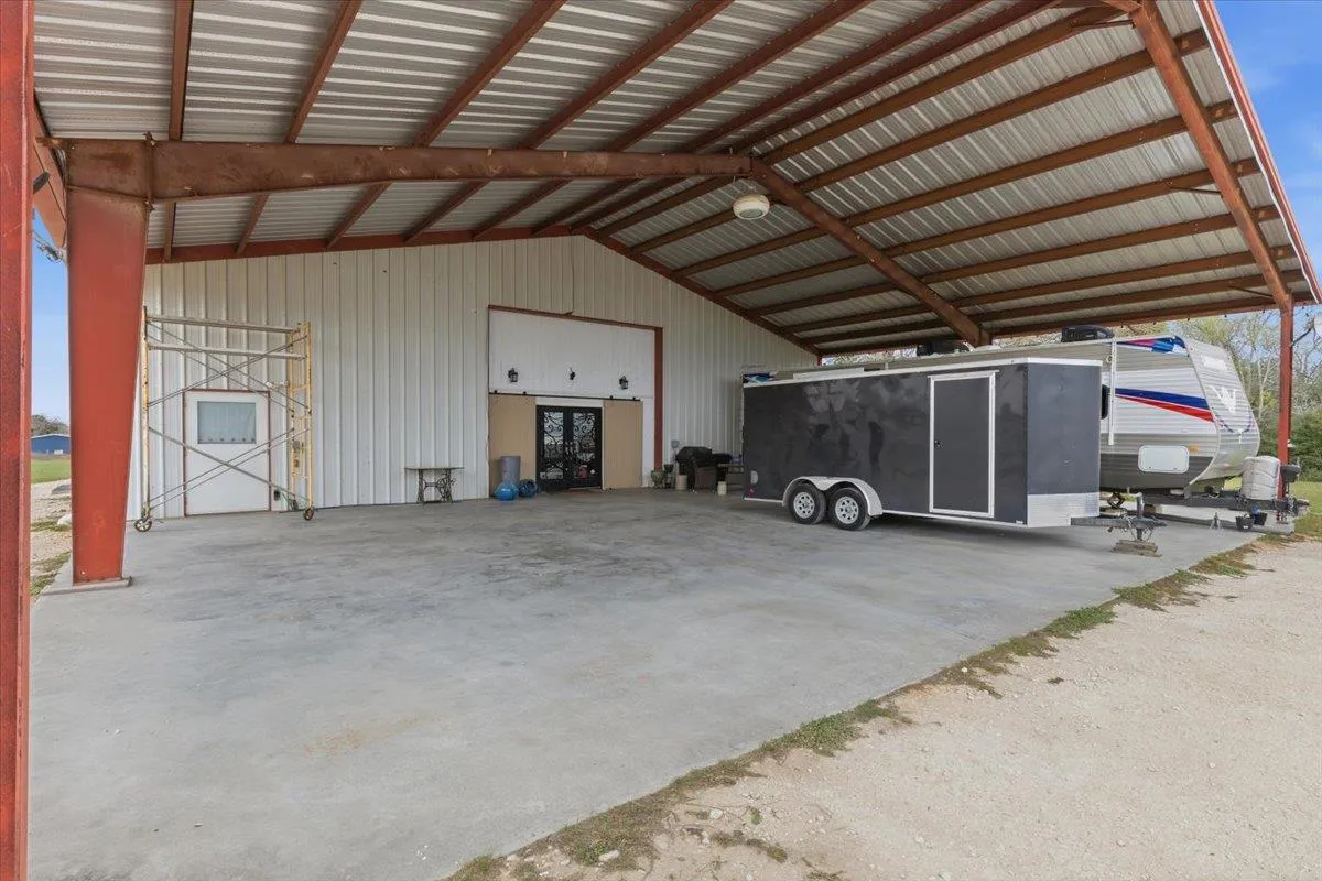Photo 4 of 2187 HIGHWAY 290 NONE E