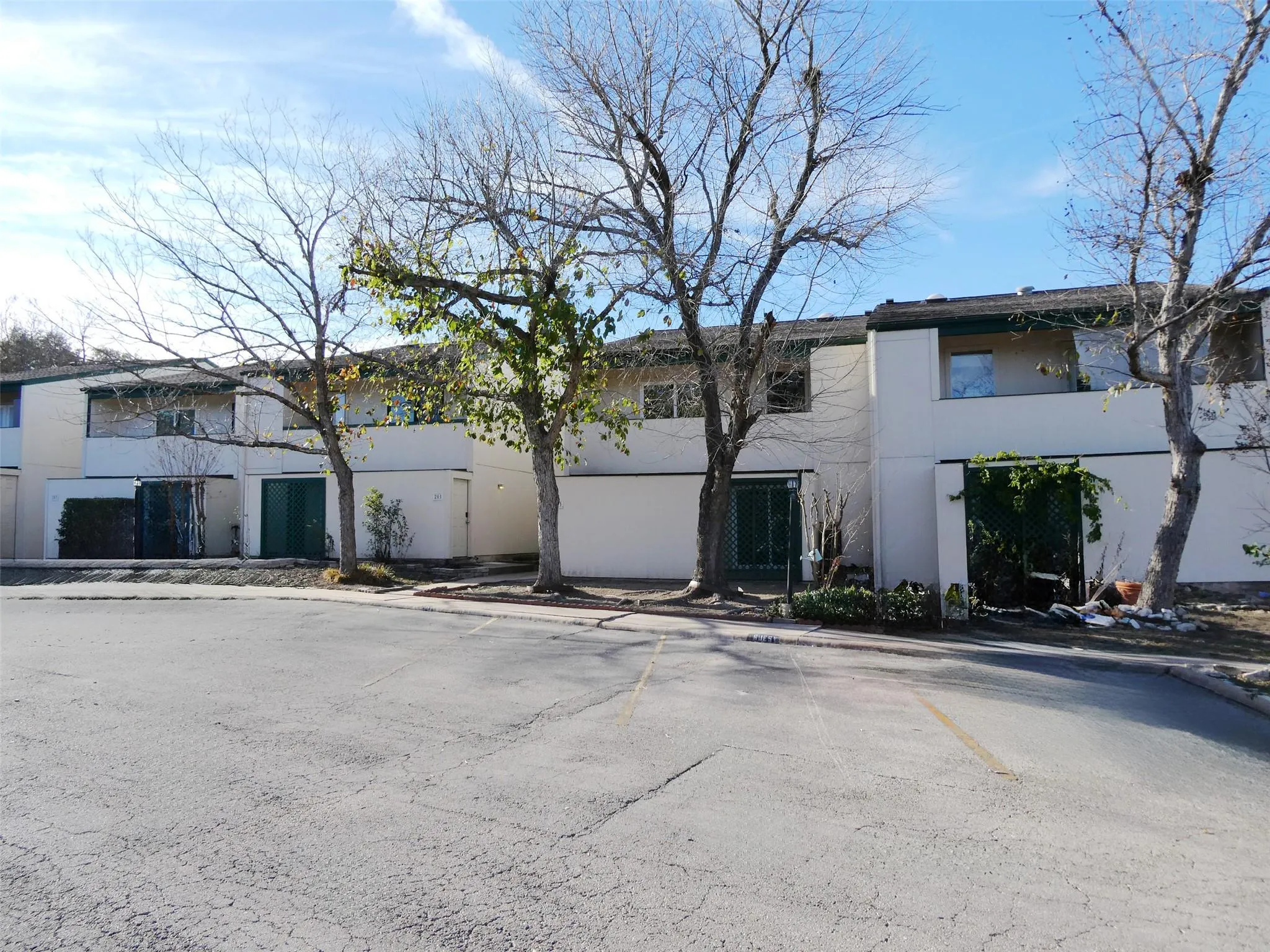 Photo 2 of 6718 SILVERMINE DR #103