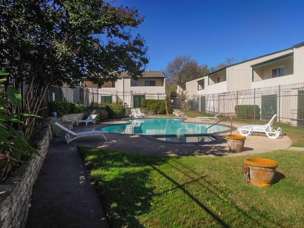 Photo of 6718 SILVERMINE DR #103, Austin, TX, 78736