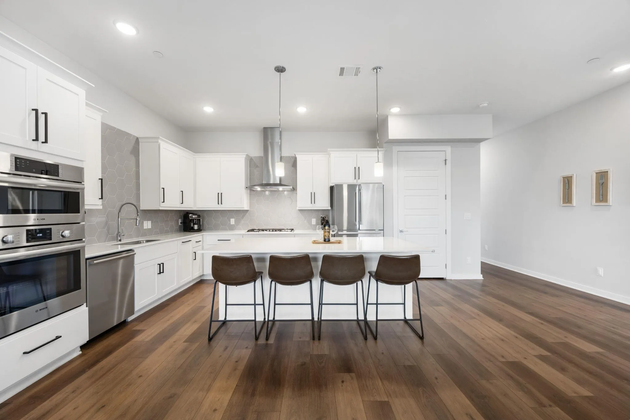 Photo 3 of 1417 KRAMER LN #14