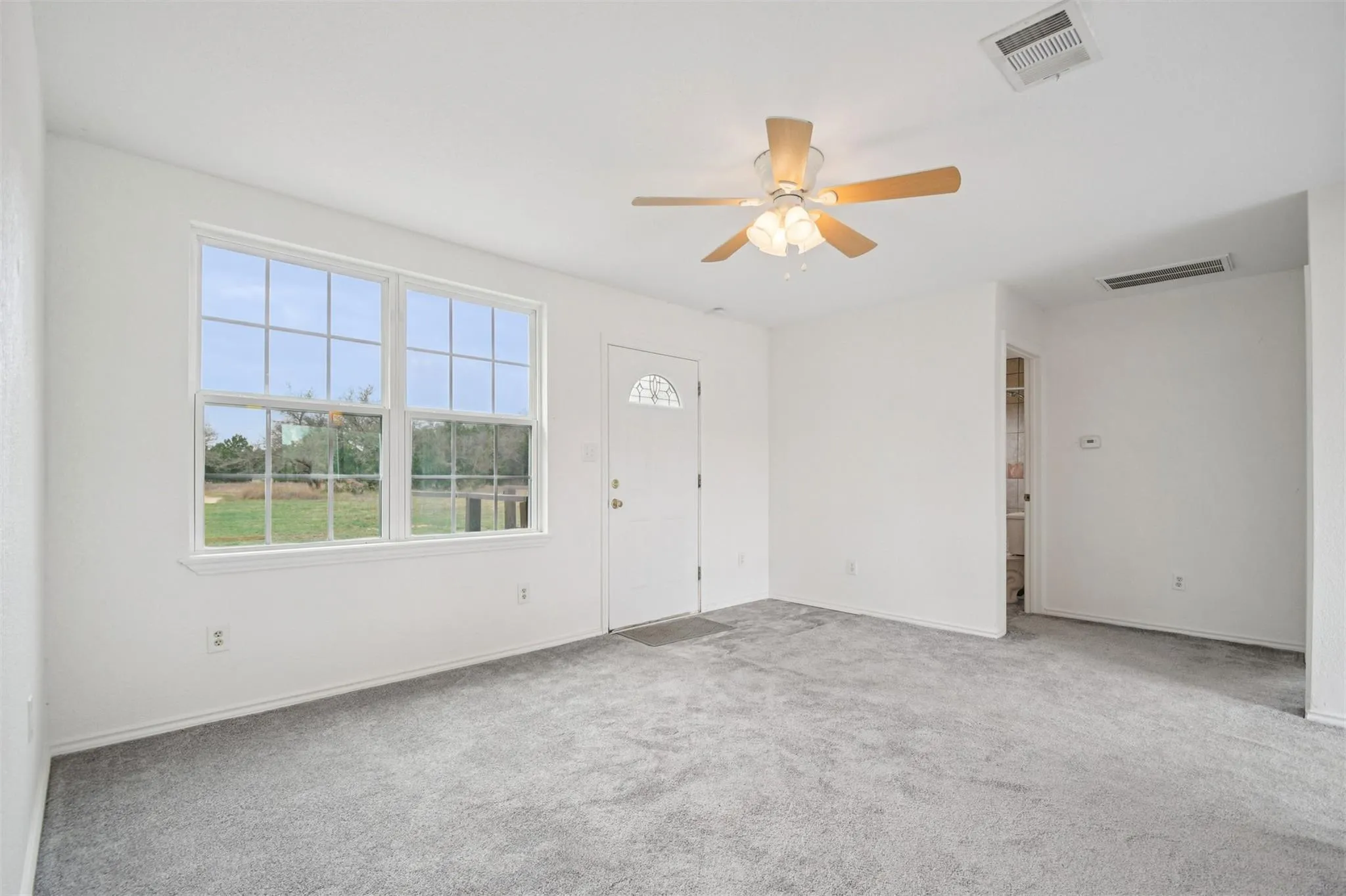 Photo 4 of 1470 OAK GROVE RD