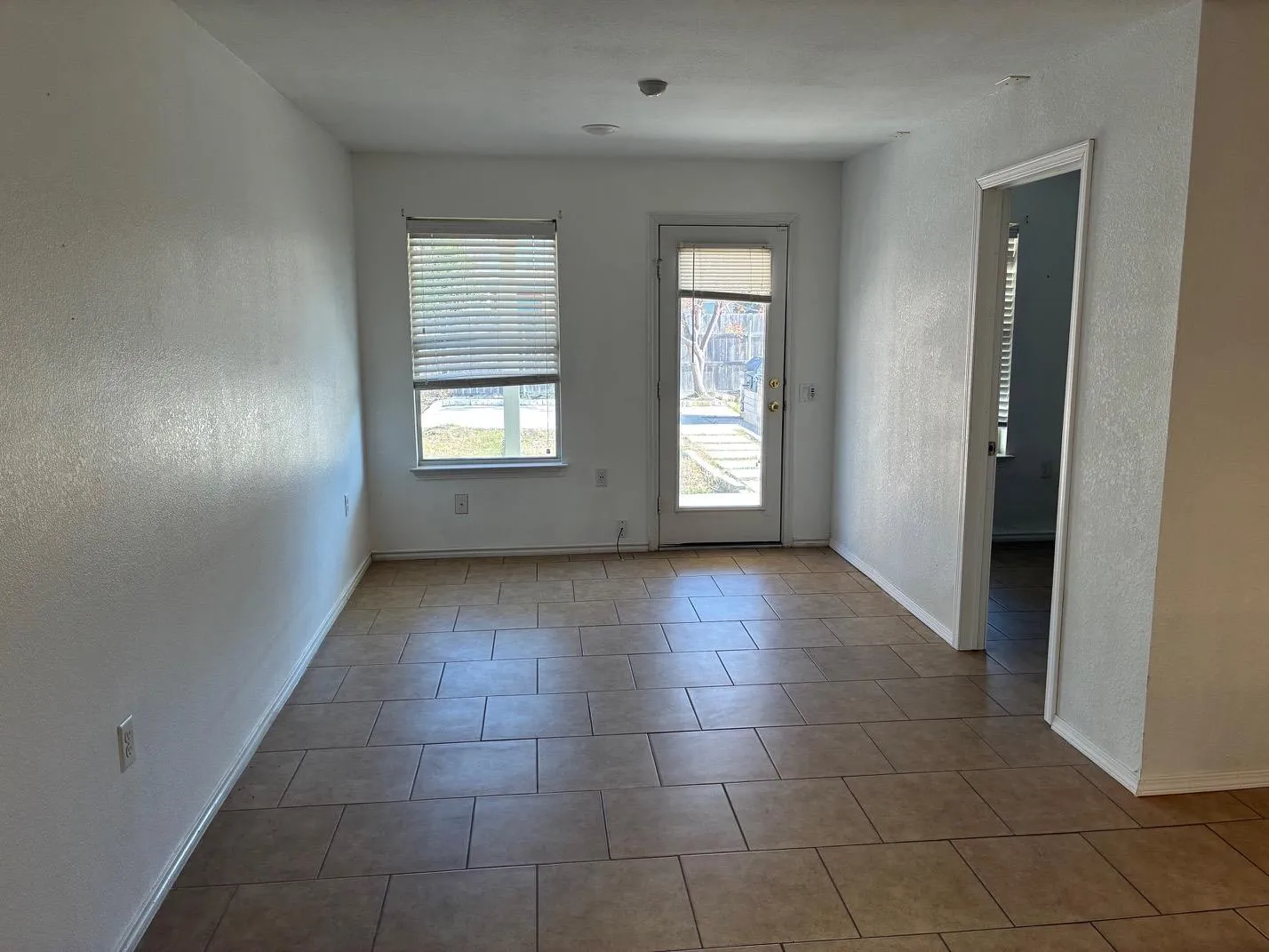 Photo 4 of 12708 LA PAZ LN