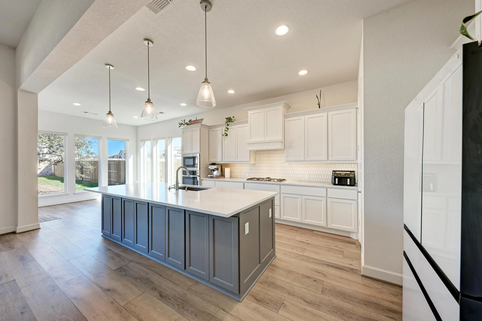 Photo of 1536 CAYLEA BLUFF LN, Georgetown, TX, 78628