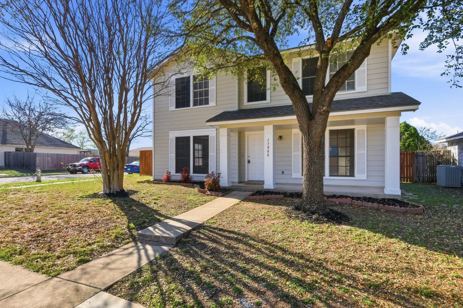 Photo 4 of 13800 SPRING HEATH RD