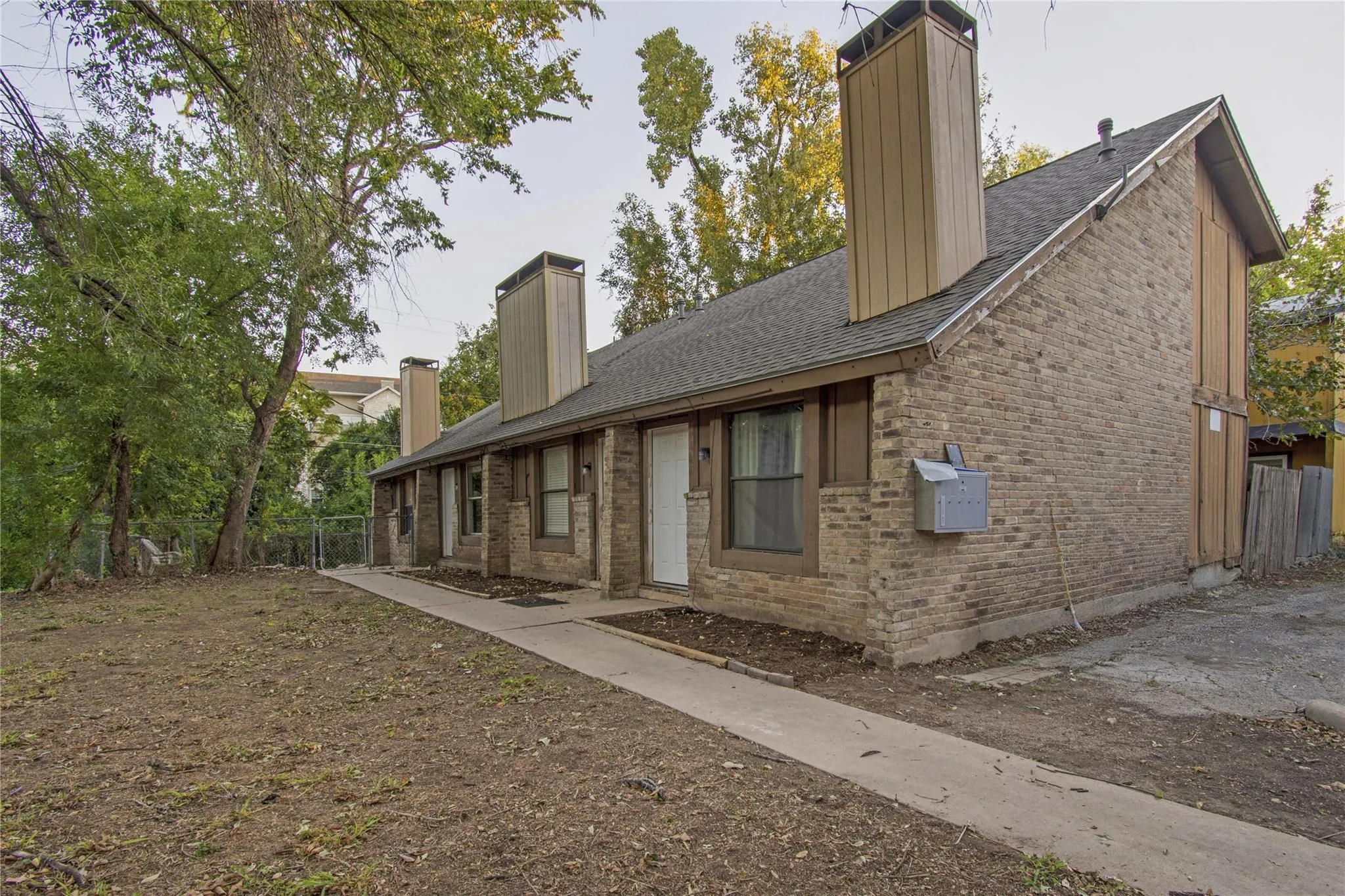 Photo of 3454 WILLOWRUN DR, Austin, TX, 78704