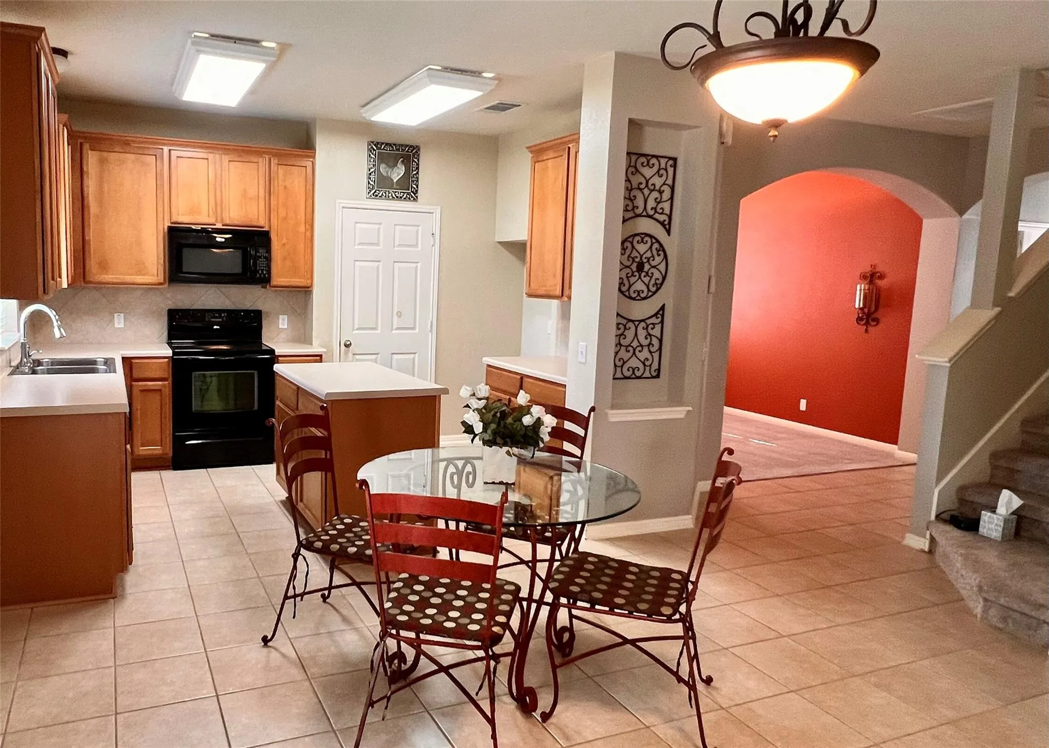Photo 5 of 16616 BRIDGEFARMER BLVD