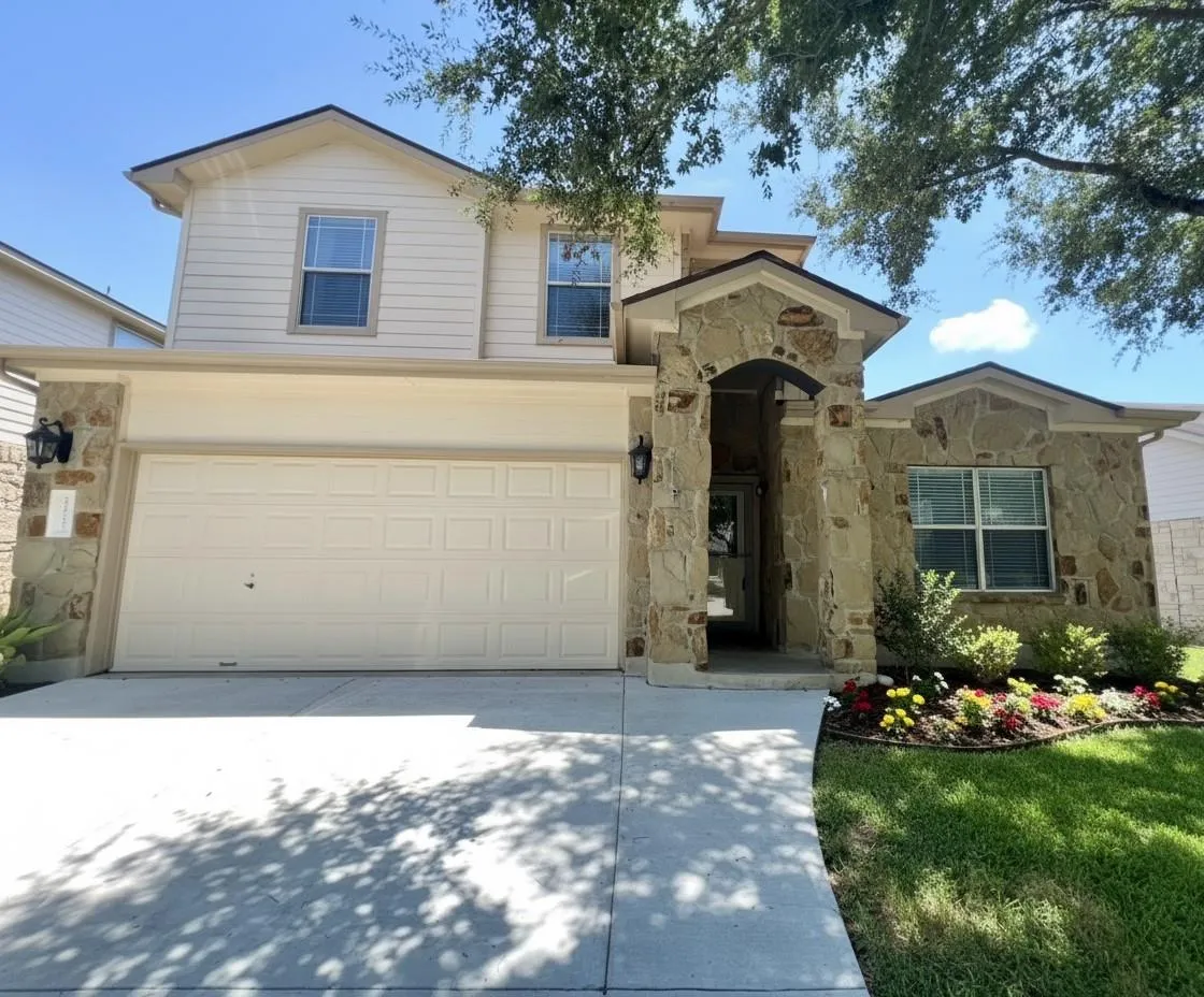 Photo 2 of 17705 MAHONIA LN