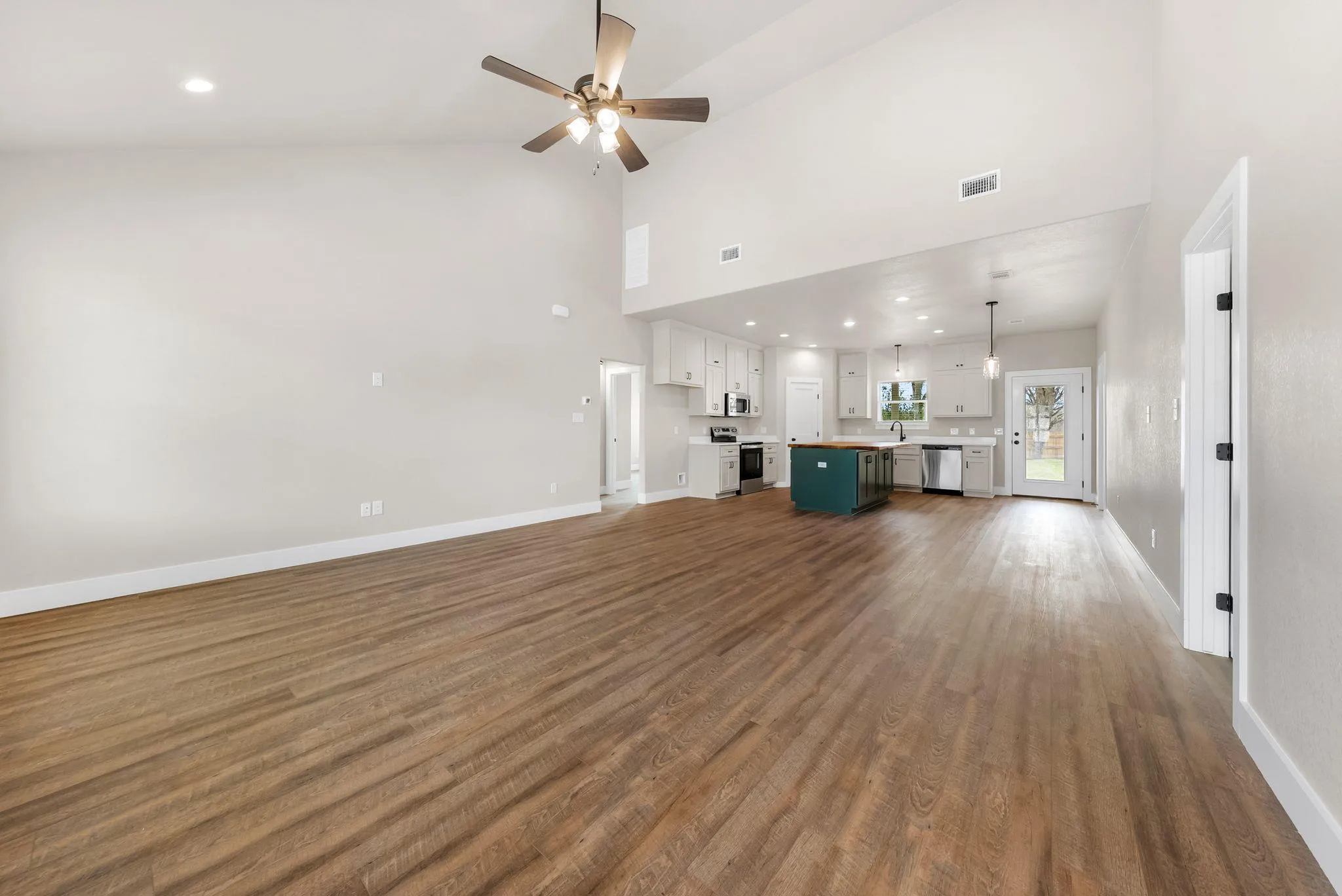 Photo 5 of 103 LENTZ MAIN ST