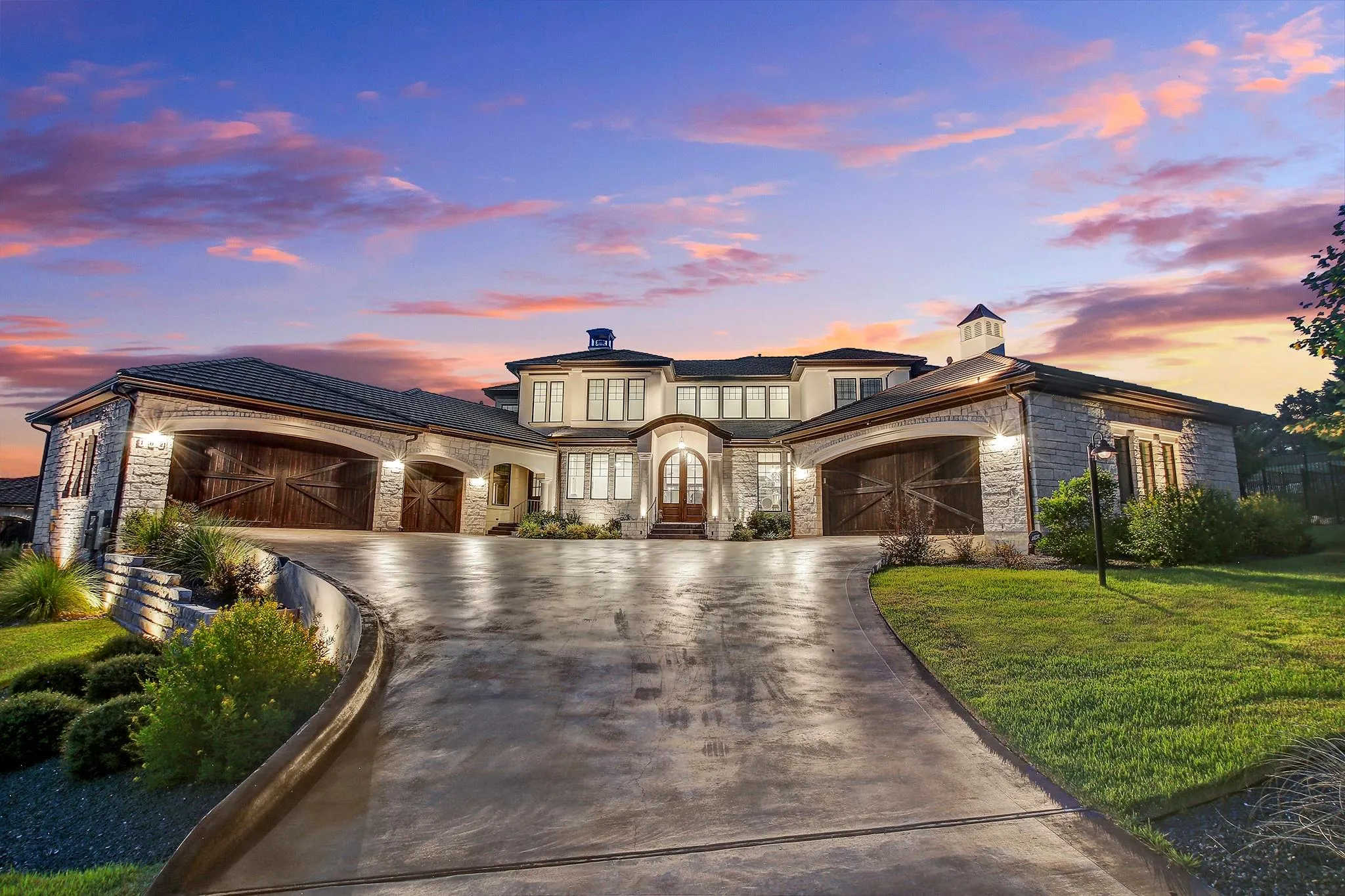 Photo of 102 CANYON TURN TRL, Austin, TX, 78734