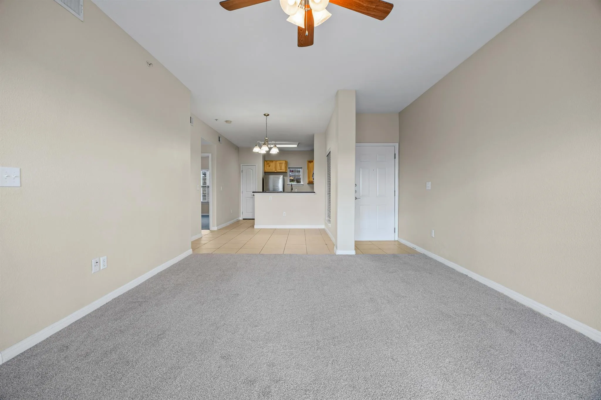 Photo 4 of 6810 DEATONHILL DR #1100
