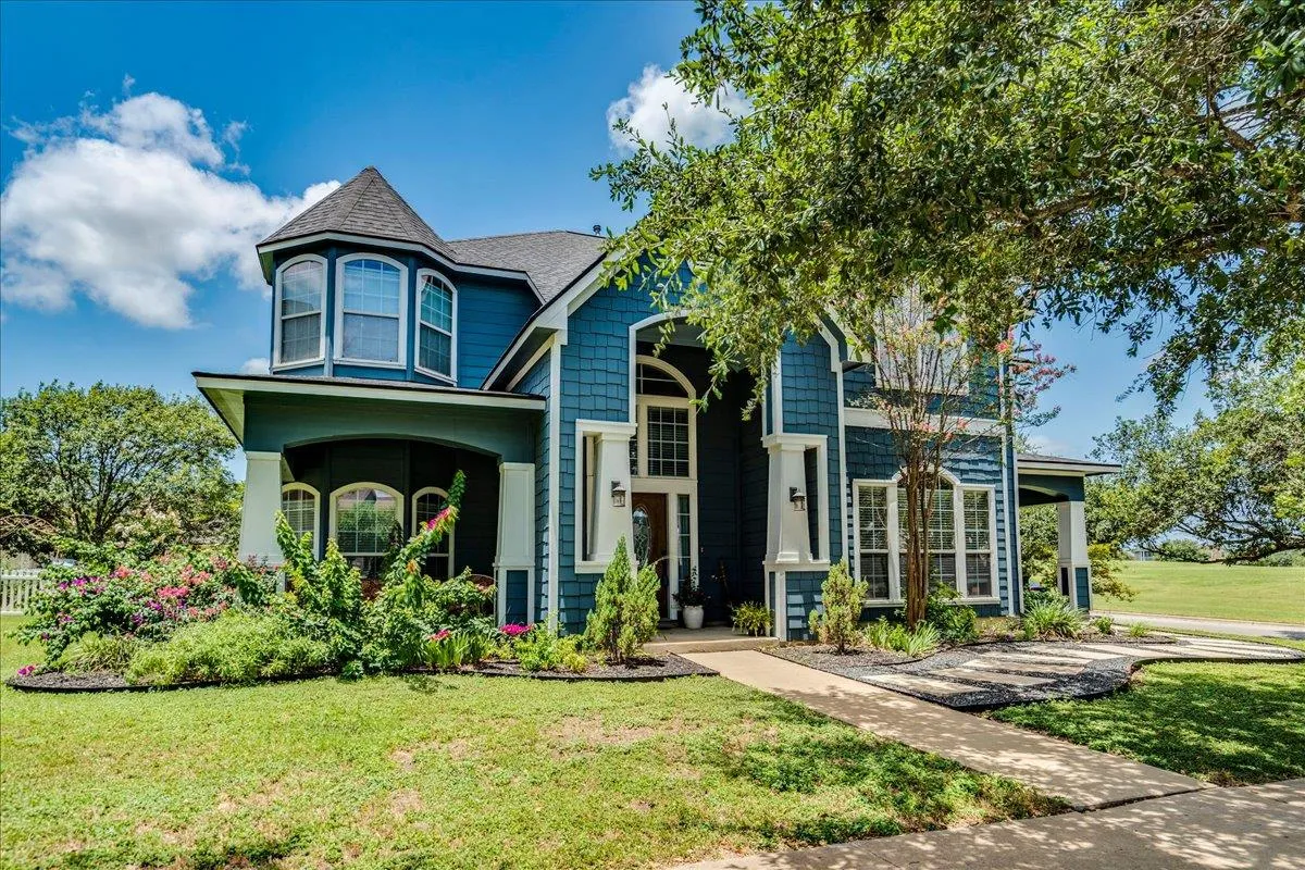 Photo of 1077 FAIRWAY, Kyle, TX, 78640