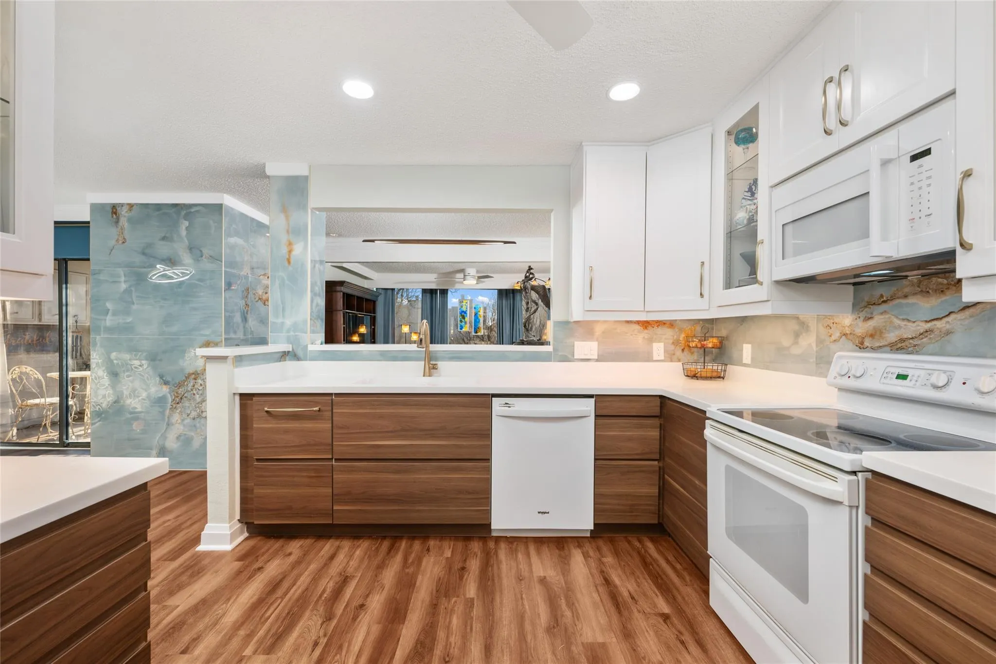 Photo of 114 WORLD OF TENNIS SQ #114, Lakeway, TX, 78738