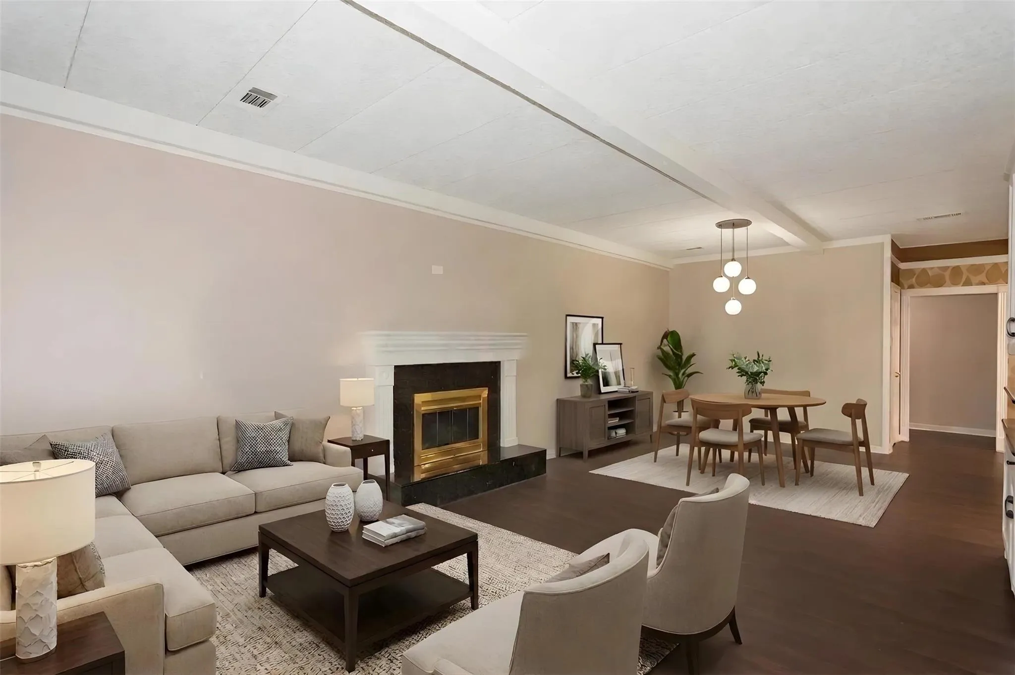 Photo 5 of 1404 PEARL CV