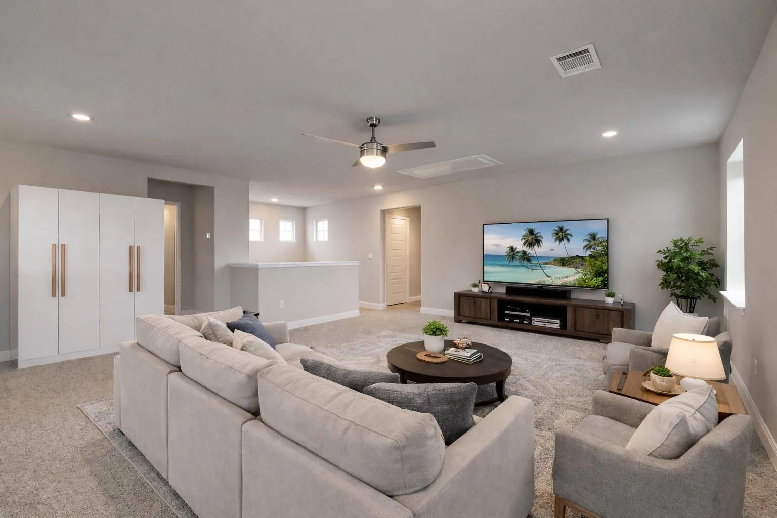Photo 4 of 18008 NEPI DR