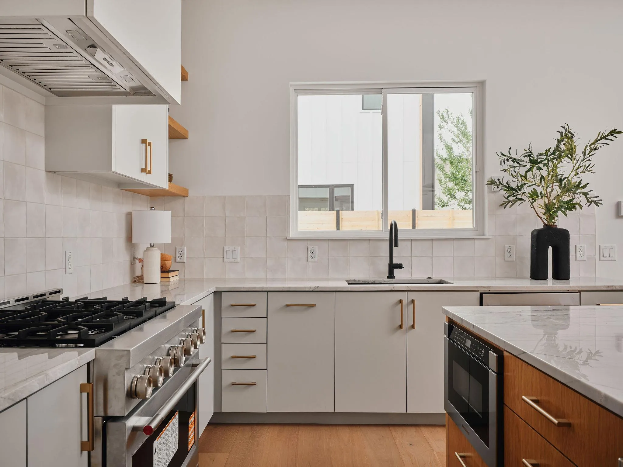 Photo 5 of 3019 GARWOOD ST #1