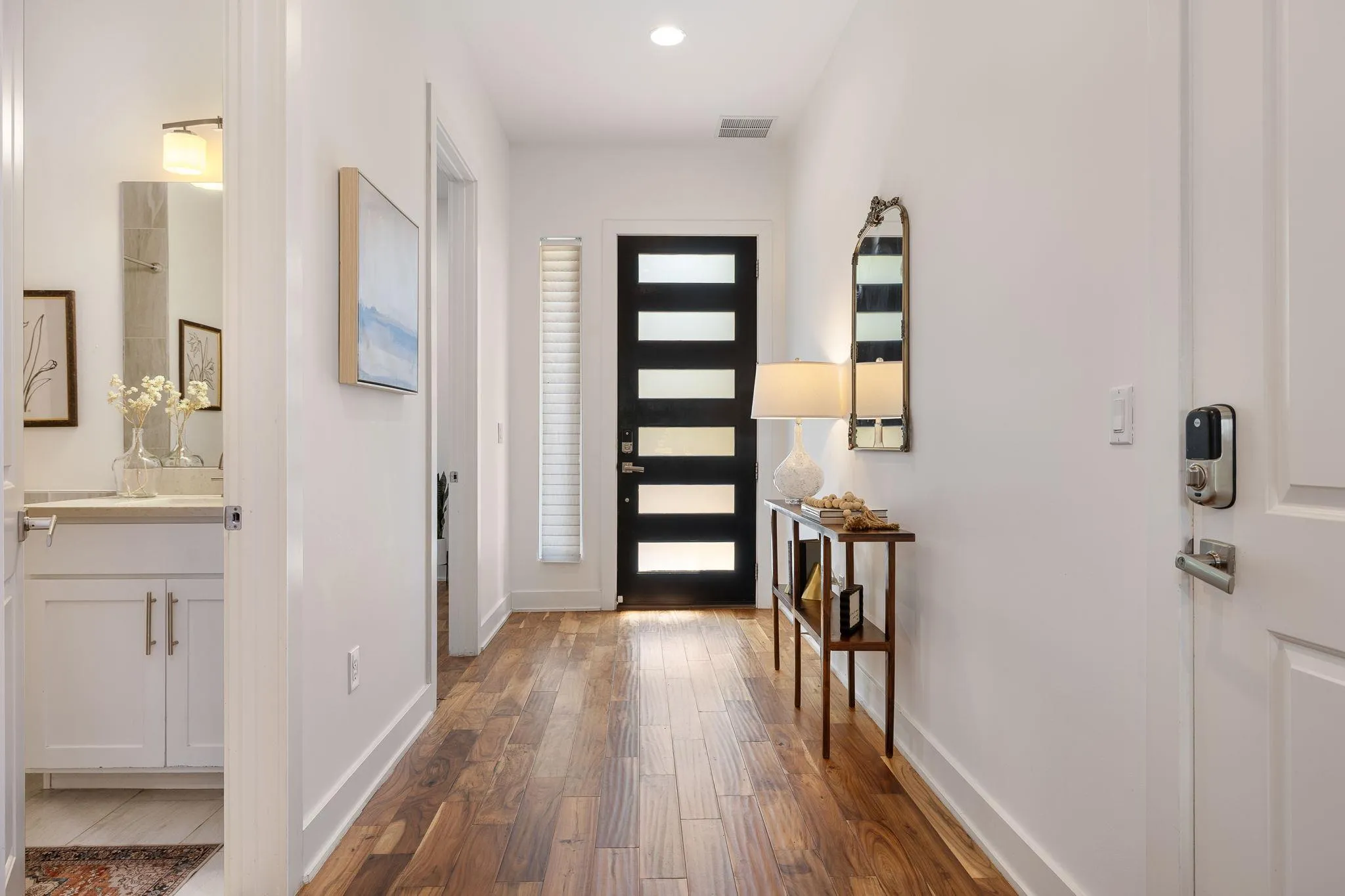 Photo 3 of 1208 KINNEY AVE