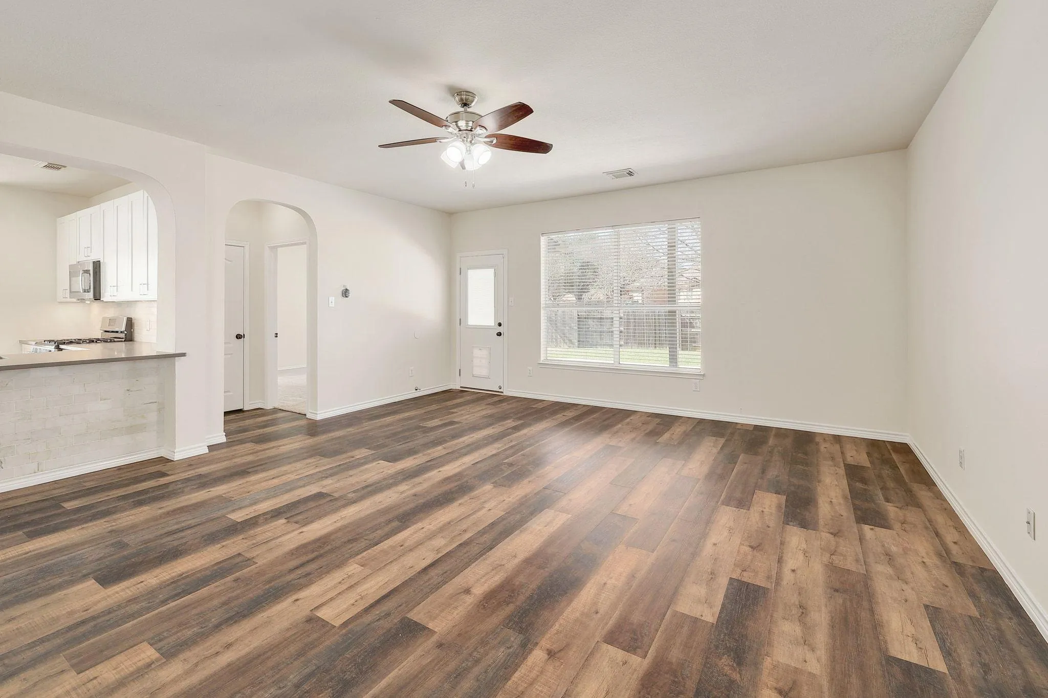 Photo 4 of 2307 HAYFIELD SQ
