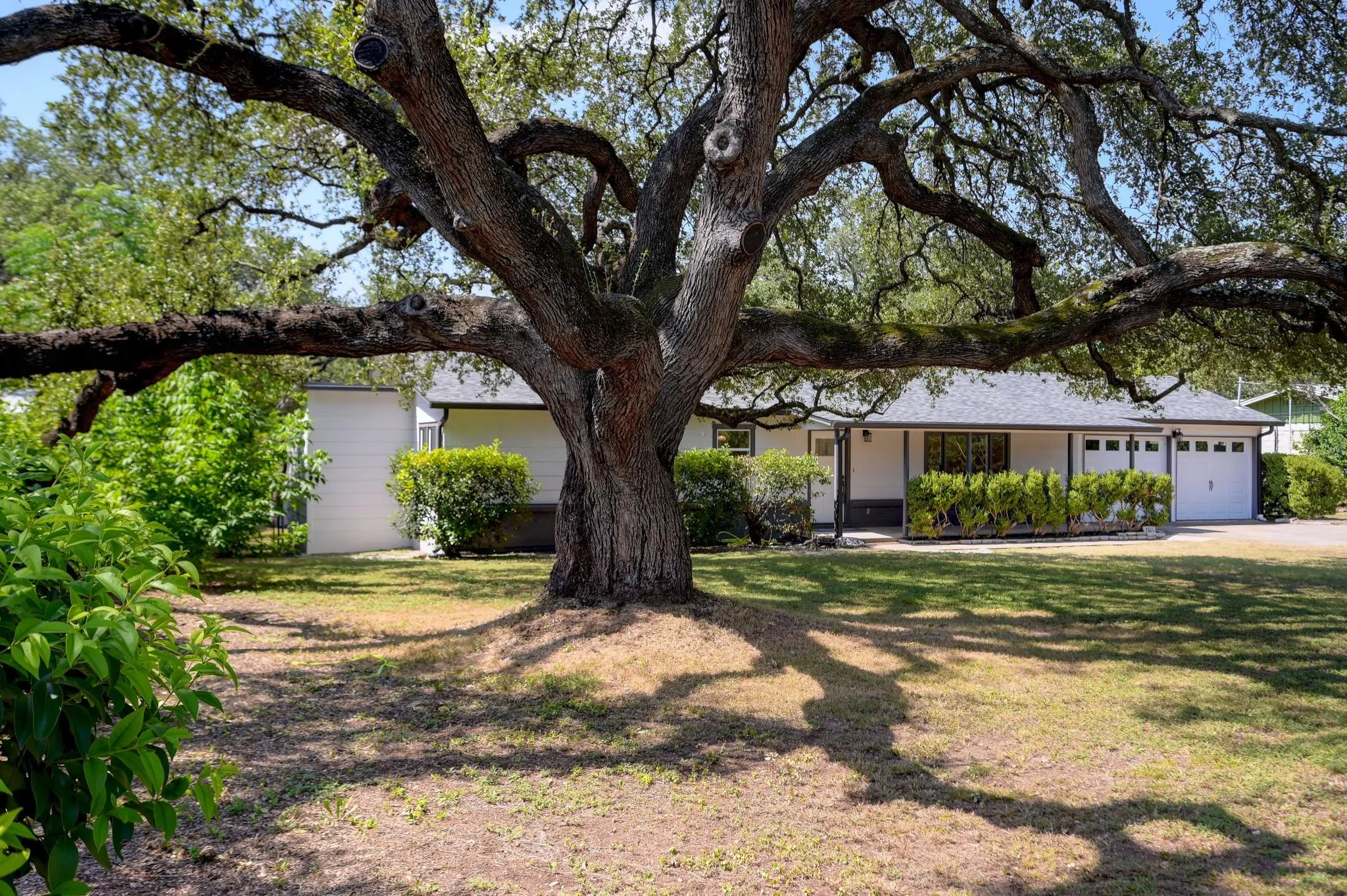 Photo of 7611 OAK HEDGE PL, Austin, TX, 78745