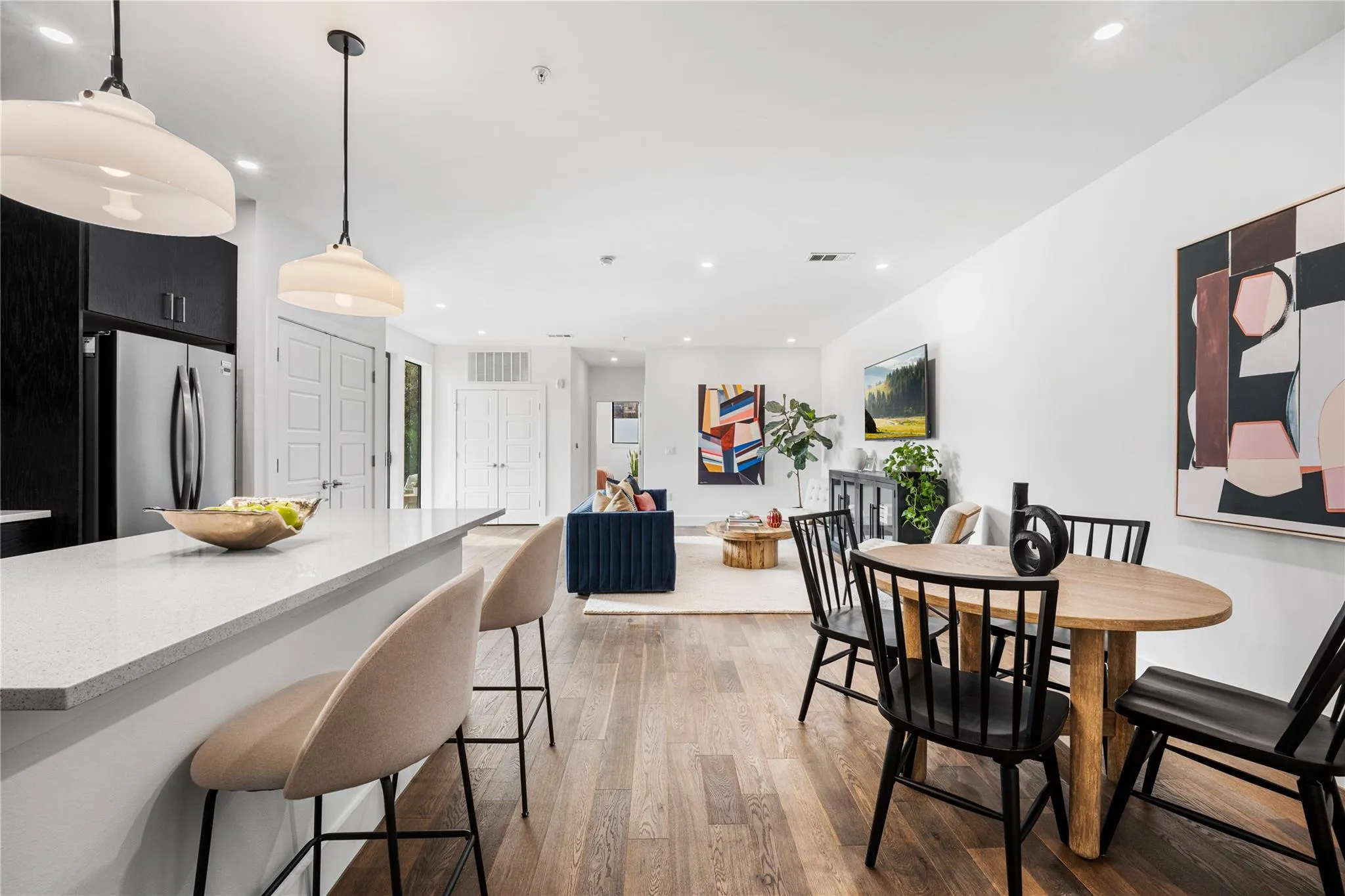 Photo 5 of 1615 E 7TH ST #208