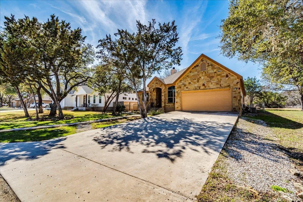 Photo of 11 RHAPSODY LN, Wimberley, TX, 78676