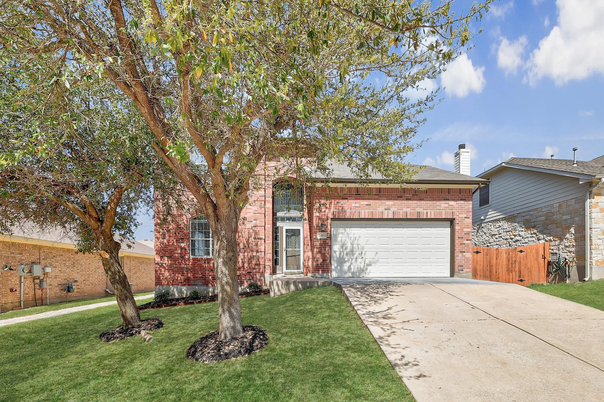 Photo 3 of 2369 CAPROCK PL
