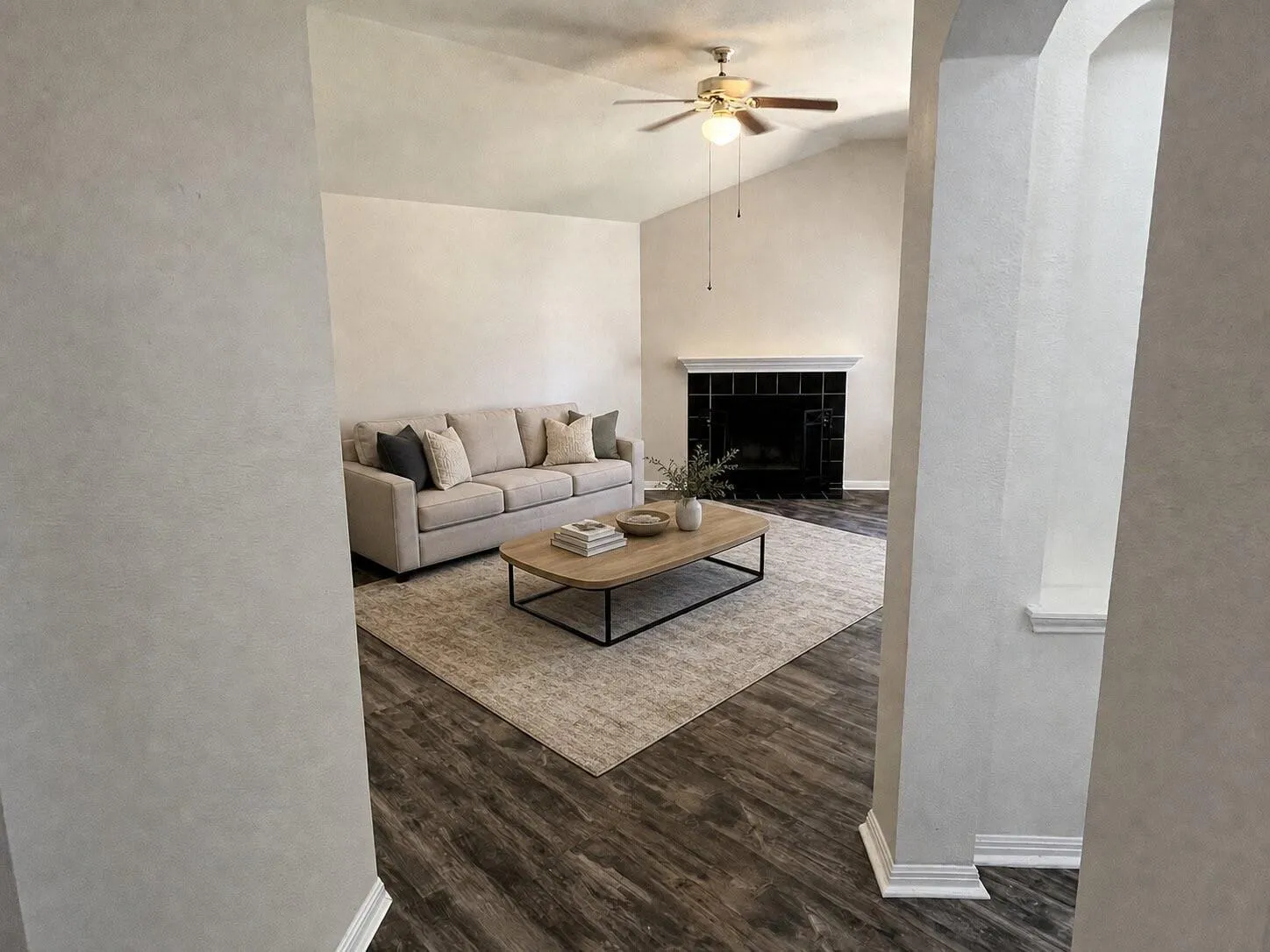 Photo 5 of 701 LOS ROBLES RD