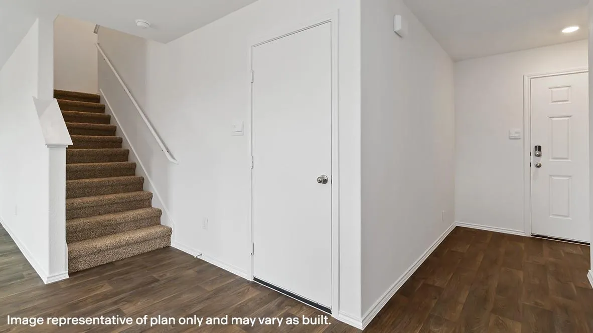 Photo 3 of 136 WYATT WAY